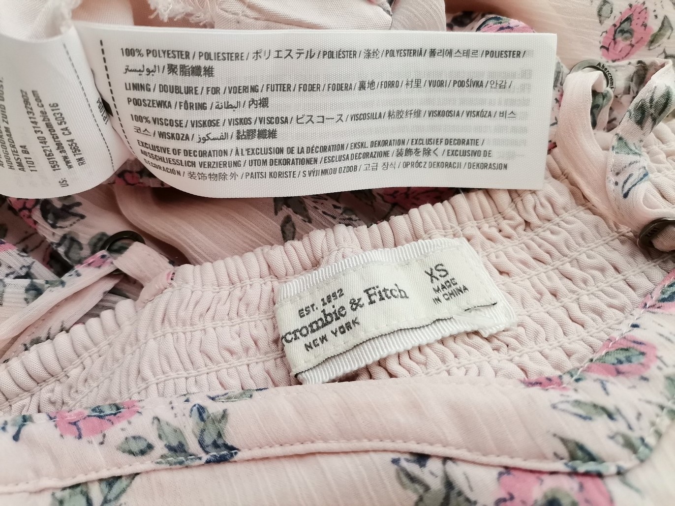 ABERCROMBIE & FITCH Rozmiar XS Kolor Różowy Dekolt Serce Sukienka Mini Bezrękawnik Krótka ABERCROMBIE & FITCH Rozmiar XS Kolor Różowy Dekolt Serce Sukienka Mini Bezrękawnik Krótka