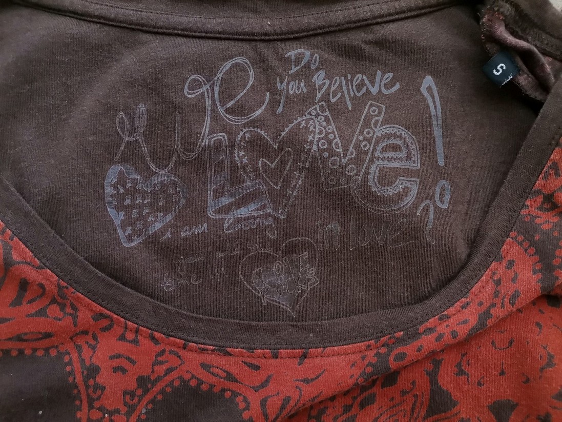 DESIGUAL Rozmiar S Kolor Brązowy Okrągły dekolt Sukienka Sheath Długi rękaw Do Kolan Materiał Bawełna DESIGUAL Rozmiar S Kolor Brązowy Okrągły dekolt Sukienka Sheath Długi rękaw Do Kolan Materiał Bawełna
