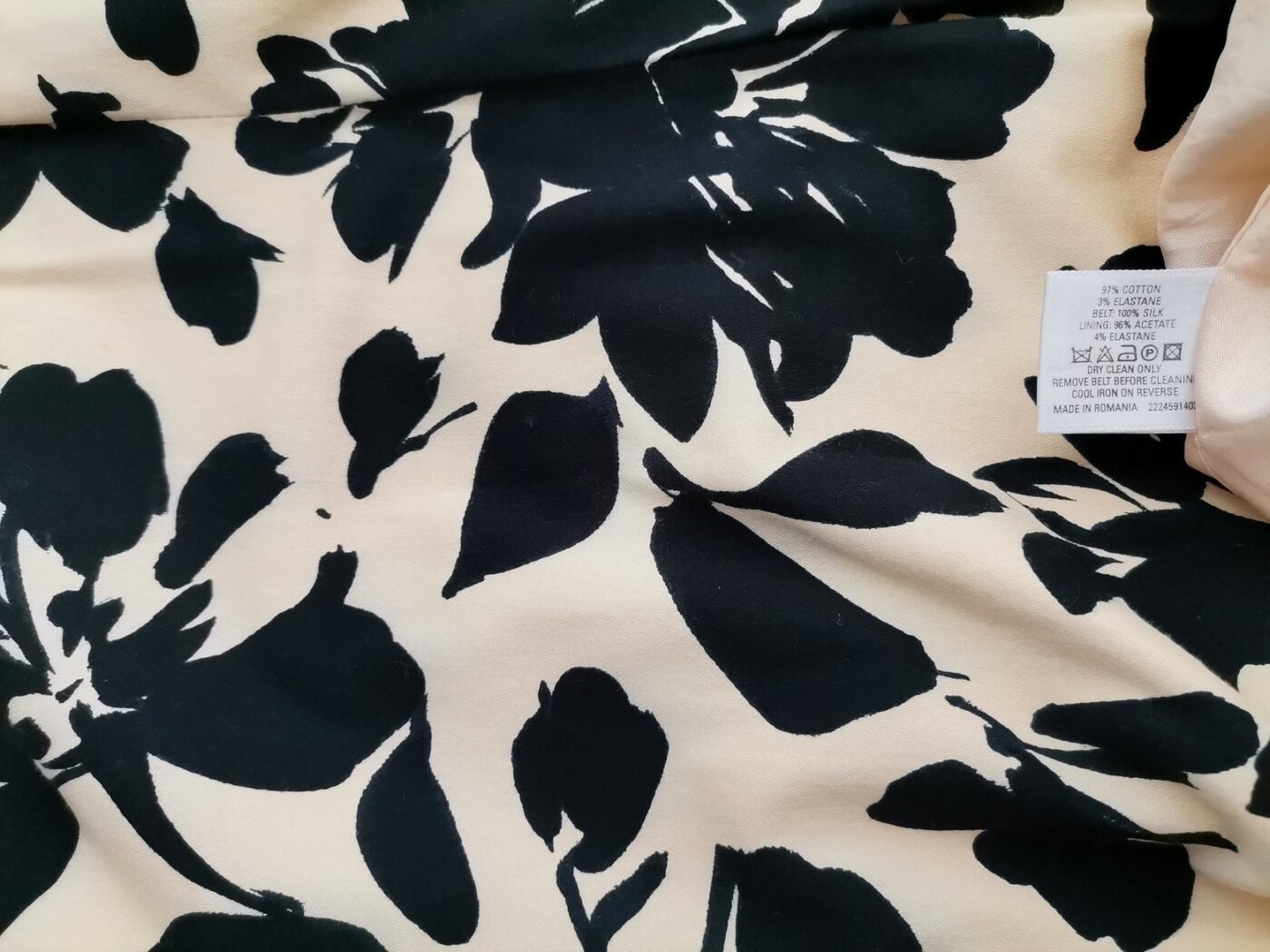 Coast Rozmiar 10 (38) Kolor Kremowy Dekolt Serce Sukienka Bodycon Bezrękawnik Midi Materiał Bawełna Coast Rozmiar 10 (38) Kolor Kremowy Dekolt Serce Sukienka Bodycon Bezrękawnik Midi Materiał Bawełna
