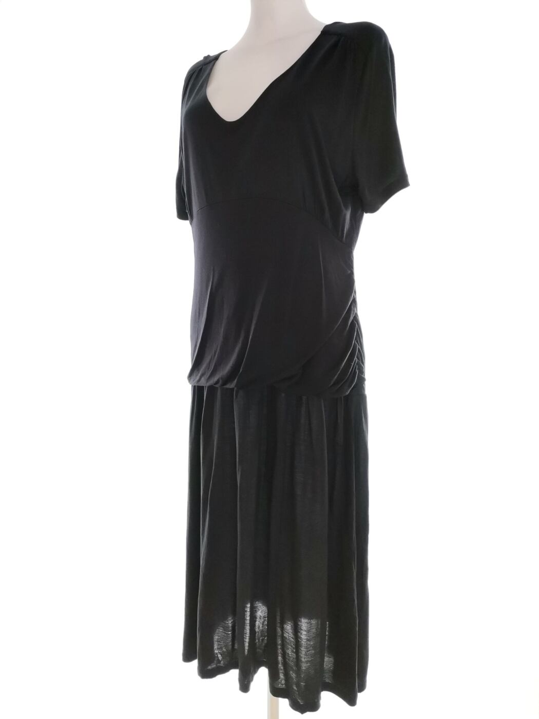 Marc Aurel Rozmiar 44 Kolor Czarny W serek Sukienka Maxi Krótki rękaw Długa Materiał Tencel 100% Marc Aurel Rozmiar 44 Kolor Czarny W serek Sukienka Maxi Krótki rękaw Długa Materiał Tencel 100%