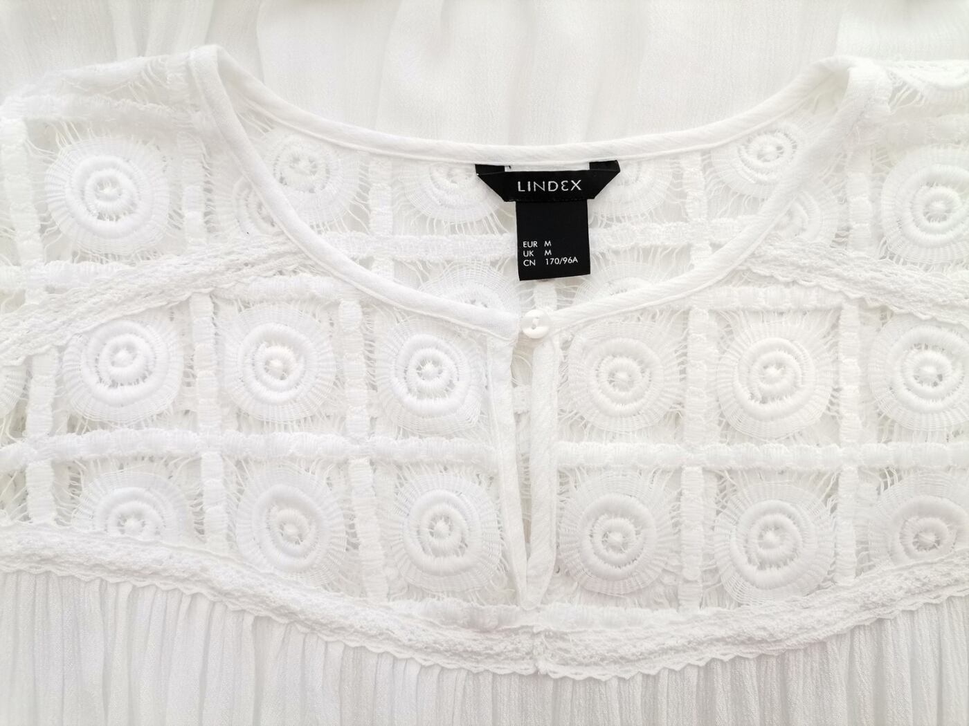 Lindex Rozmiar M Kolor Biały Okrągły dekolt Sukienka Blouson Długi rękaw Do Kolan Materiał Wiskoza 100% Lindex Rozmiar M Kolor Biały Okrągły dekolt Sukienka Blouson Długi rękaw Do Kolan Materiał Wiskoza 100%