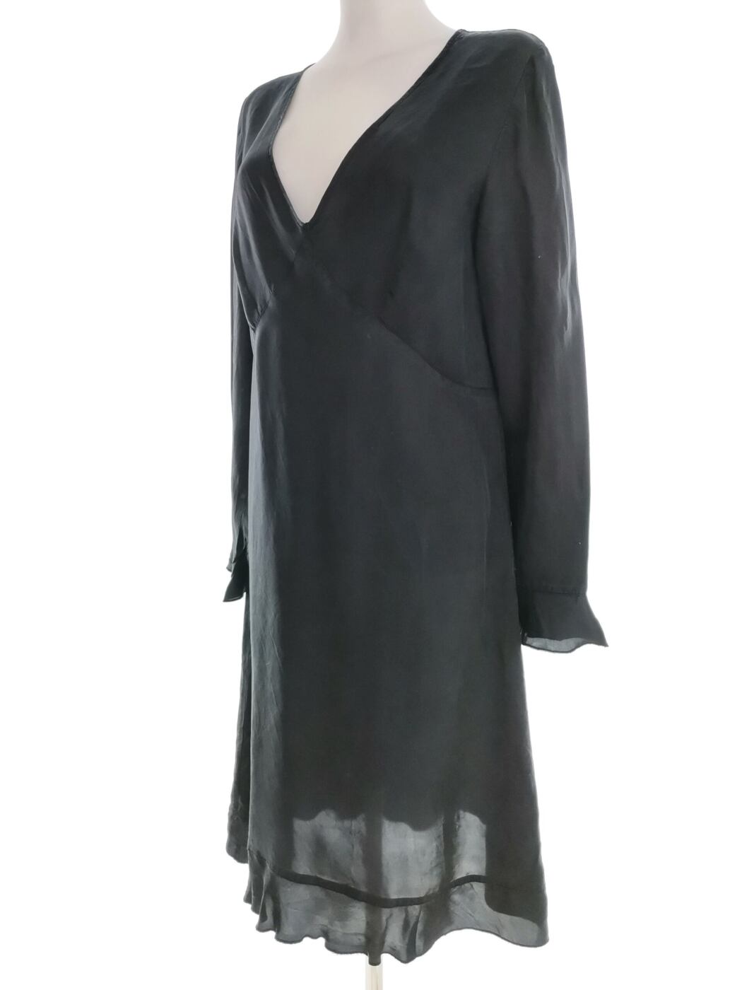 Day Birger Et Mikkelsen Rozmiar L Kolor Czarny W serek Sukienka Prostokątna Długi rękaw Midi Materiał Rayon 100%