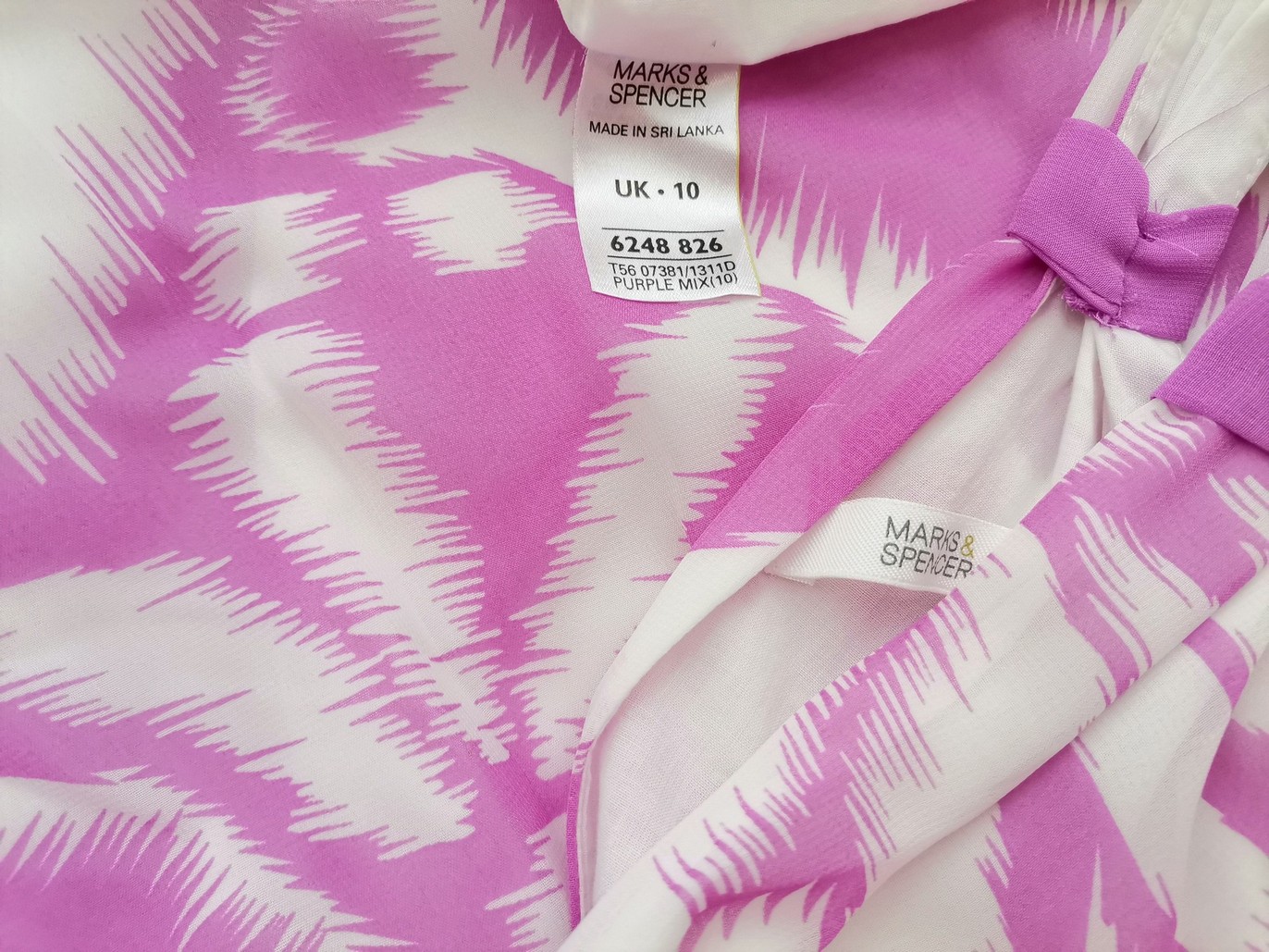 Marks&spencer Rozmiar 10 (38) Kolor Fioletowy W serek Sukienka A-Line Bezrękawnik Midi Marks&spencer Rozmiar 10 (38) Kolor Fioletowy W serek Sukienka A-Line Bezrękawnik Midi