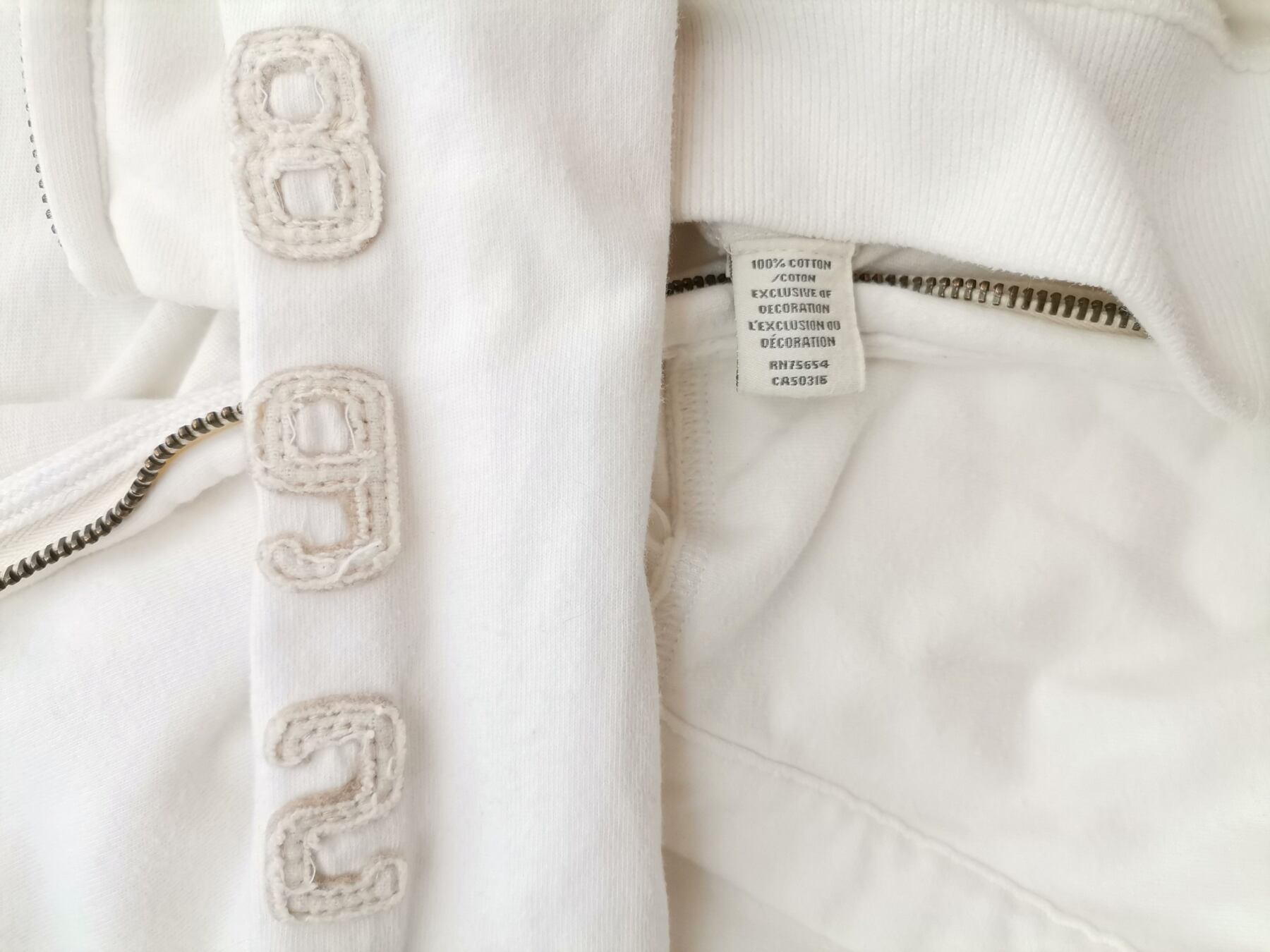 IMG_20220714_113028.jpg ABERCROMBIE & FITCH Rozmiar S Kolor Biały Męski Sweter Rozpinany Długi rękaw Materiał Bawełna 100%