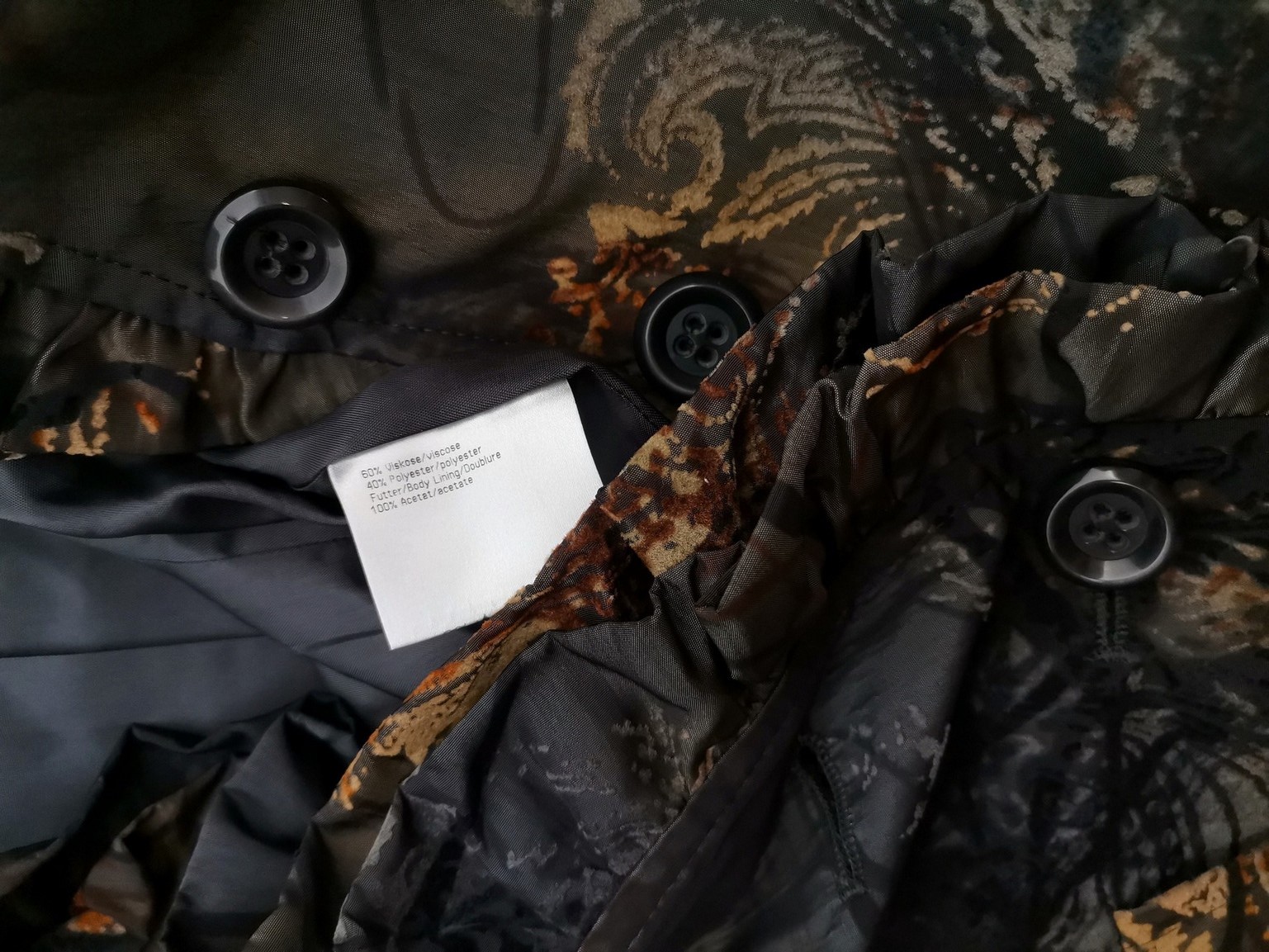 IMG_20220714_131546.jpg BASLER Rozmiar 38 Kolor Khaki W serek Żakiet z zapięciem Długi rękaw Materiał Wiskoza