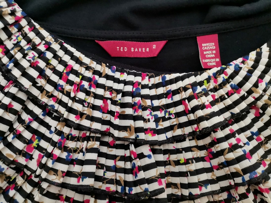 IMG_20220718_123815.jpg Ted Baker Rozmiar 2 (38) Kolor Czarny Dekolt U Bluzka Bezrękawnik Materiał Wiskoza 100%