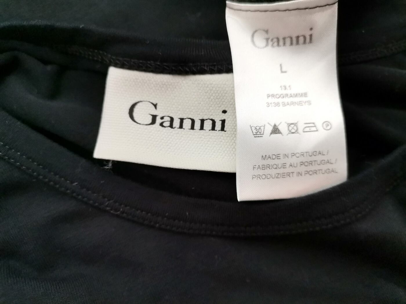 Ganni Rozmiar L Kolor Czarny Okrągły dekolt Sukienka Prostokątna Długi rękaw Midi Materiał Wiskoza Ganni Rozmiar L Kolor Czarny Okrągły dekolt Sukienka Prostokątna Długi rękaw Midi Materiał Wiskoza