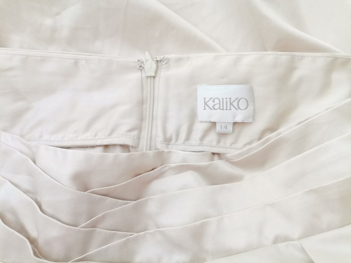 Kaliko Rozmiar 14 (40) Kolor Perłowy A-Line Spódnica Midi