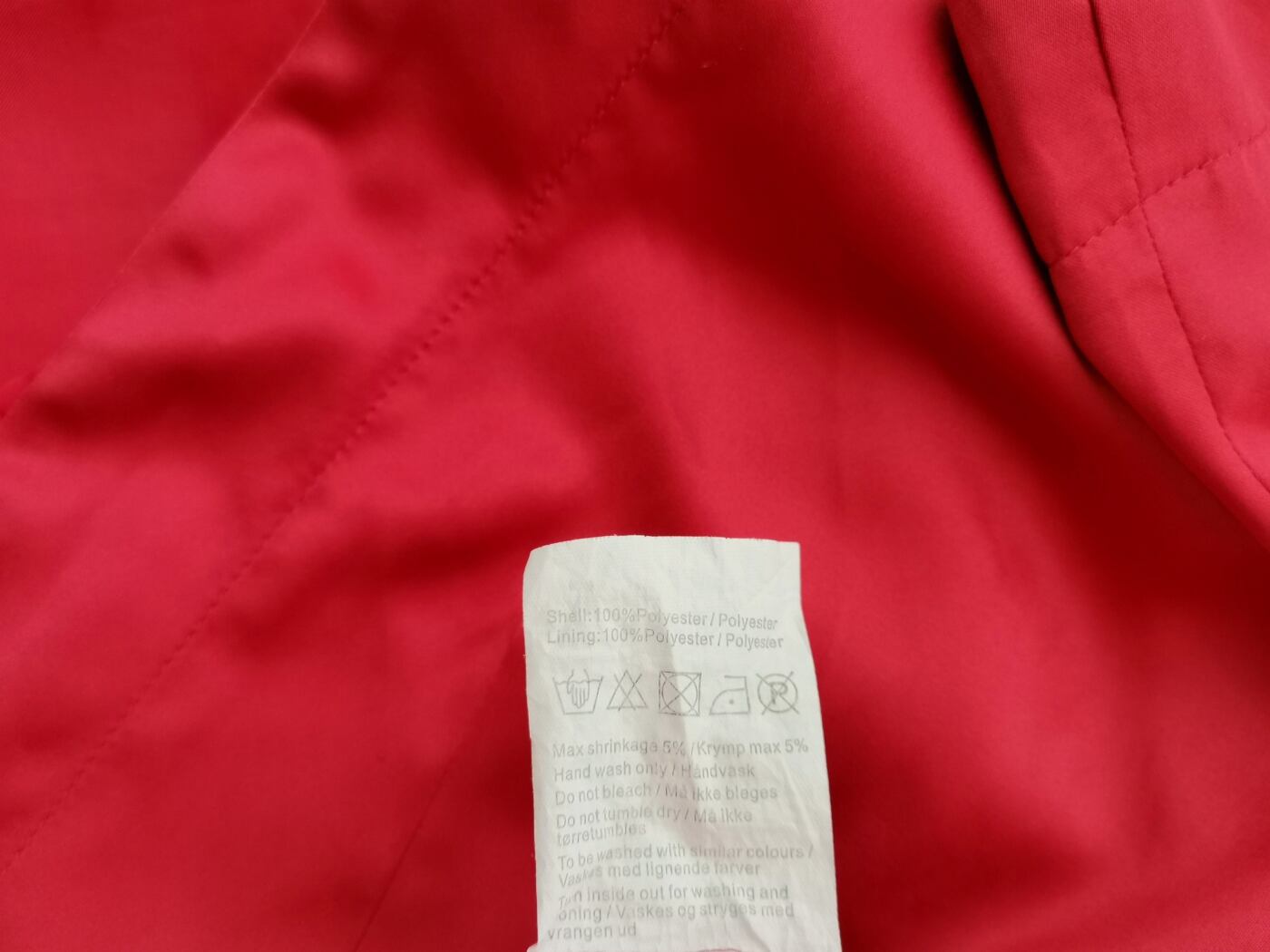 Vila Rozmiar M Kolor Czerwony Odkryte Ramiona Suknia Balowa Sukienka Wieczorowa Bezrękawnik Krótka Vila Rozmiar M Kolor Czerwony Odkryte Ramiona Suknia Balowa Sukienka Wieczorowa Bezrękawnik Krótka