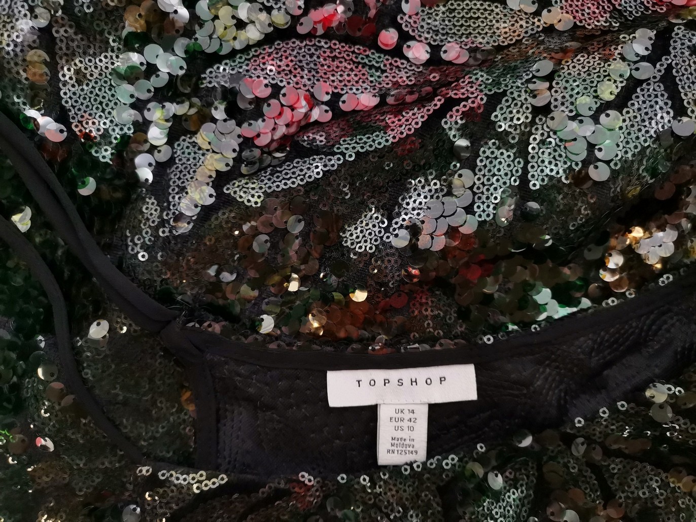 IMG_20220803_122723.jpg Topshop Rozmiar 14 (42) Kolor Czarny W serek Bluzka Bezrękawnik