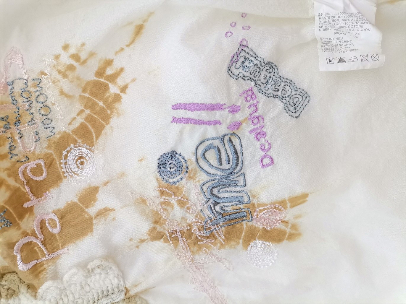 IMG_20220803_125937.jpg DESIGUAL Rozmiar M Kolor Kremowy Keyhole Crew Neck Bluzka Krótki rękaw Materiał Bawełna 100%