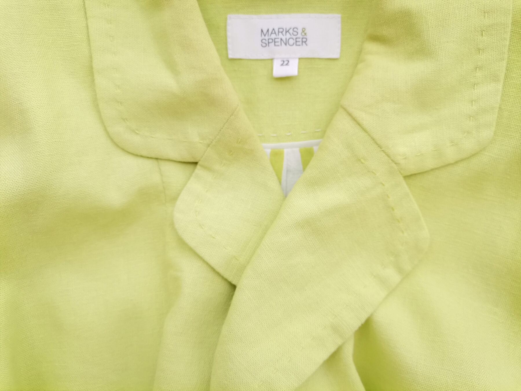 IMG_20220810_113702.jpg Marks&spencer Rozmiar 22 (50) Kolor Zielony Kołnierz Żakiet z zapięciem Krótki rękaw Materiał Len