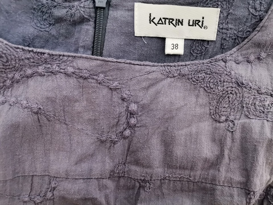 Katrin Uri Rozmiar 38 Kolor Fioletowy Kwadratowy dekolt Sukienka Prostokątna Bezrękawnik Midi Materiał Bawełna 100% Katrin Uri Rozmiar 38 Kolor Fioletowy Kwadratowy dekolt Sukienka Prostokątna Bezrękawnik Midi Materiał Bawełna 100%