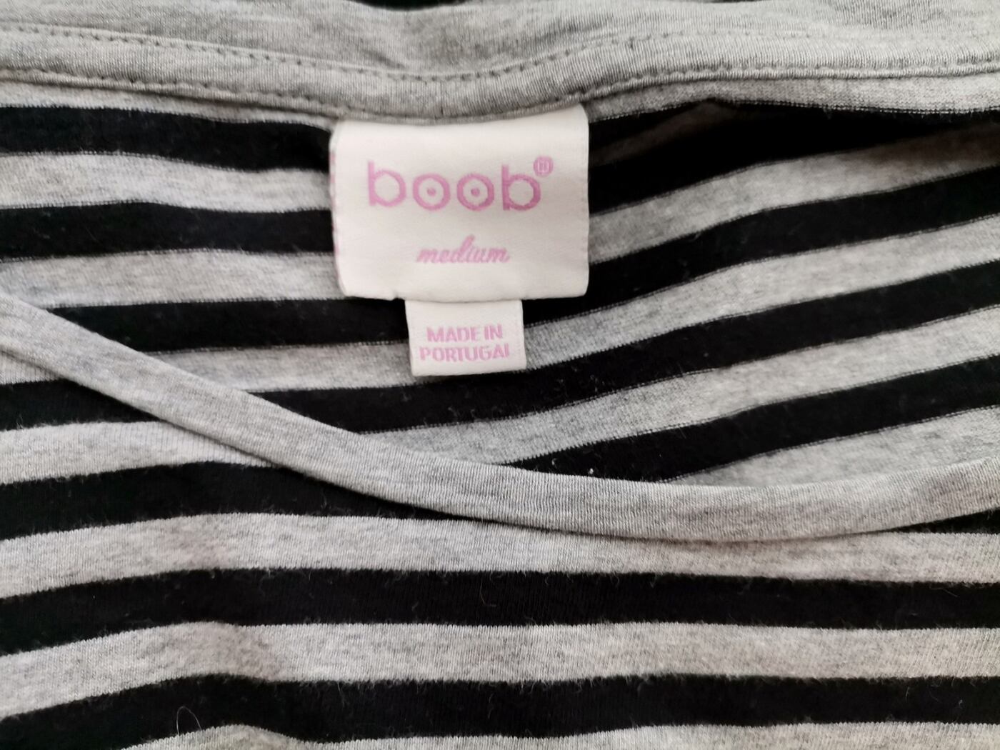 Boob Rozmiar M Kolor Czarny Pasy Okrągły dekolt Tunika Bluzka Długi rękaw Materiał Bawełna 100% Boob Rozmiar M Kolor Czarny Pasy Okrągły dekolt Tunika Bluzka Długi rękaw Materiał Bawełna 100%