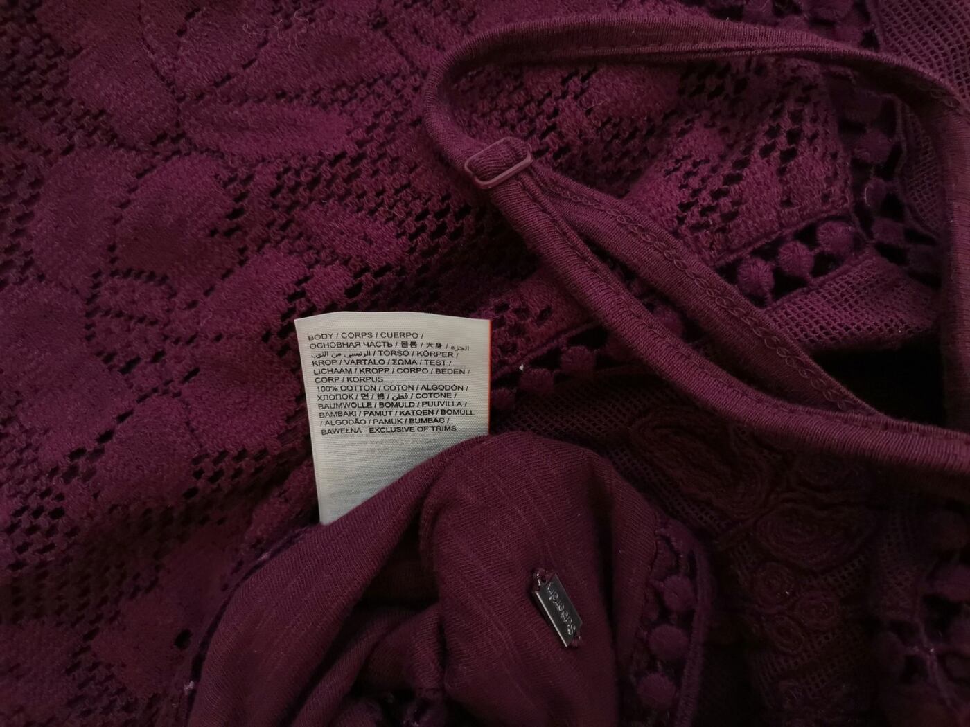 IMG_20220817_130342.jpg Superdry Rozmiar M Kolor Purpurowy Dekolt U Bluzka Bezrękawnik Materiał Bawełna 100%