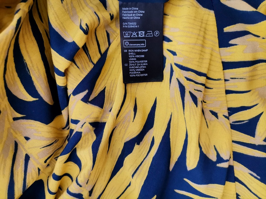 H&m Rozmiar 38 Kolor Żółty Okrągły dekolt Sukienka Rozkloszowana Bezrękawnik Do Kolan Materiał Wiskoza 100% H&m Rozmiar 38 Kolor Żółty Okrągły dekolt Sukienka Rozkloszowana Bezrękawnik Do Kolan Materiał Wiskoza 100%