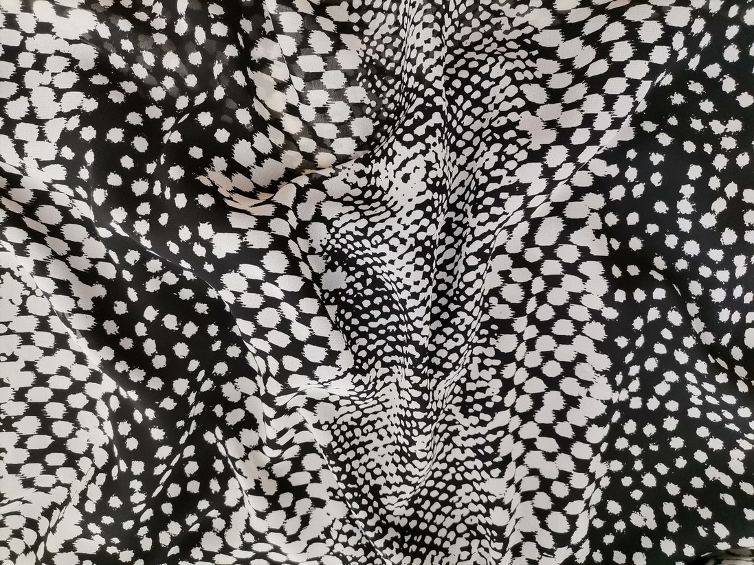 Vintage Rozmiar 46/48 Kolor Czarny Okrągły dekolt Sukienka Prostokątna Bezrękawnik Do Kolan Vintage Rozmiar 46/48 Kolor Czarny Okrągły dekolt Sukienka Prostokątna Bezrękawnik Do Kolan