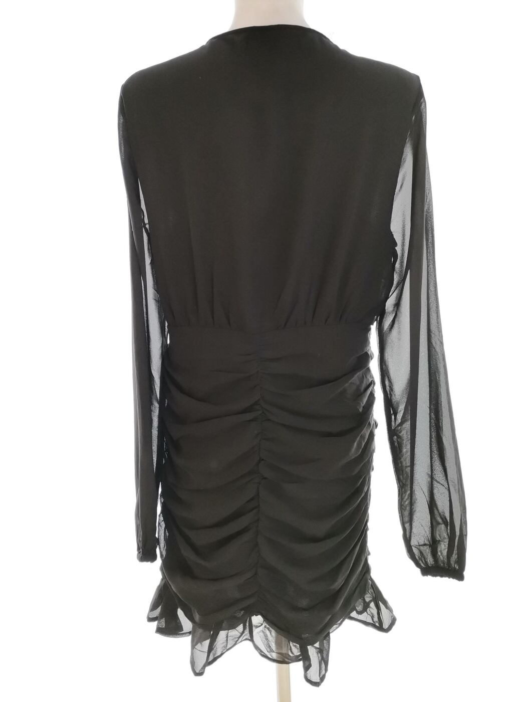 BIK BOK Rozmiar M Kolor Czarny W serek Sukienka Bodycon Długi rękaw Do Kolan BIK BOK Rozmiar M Kolor Czarny W serek Sukienka Bodycon Długi rękaw Do Kolan