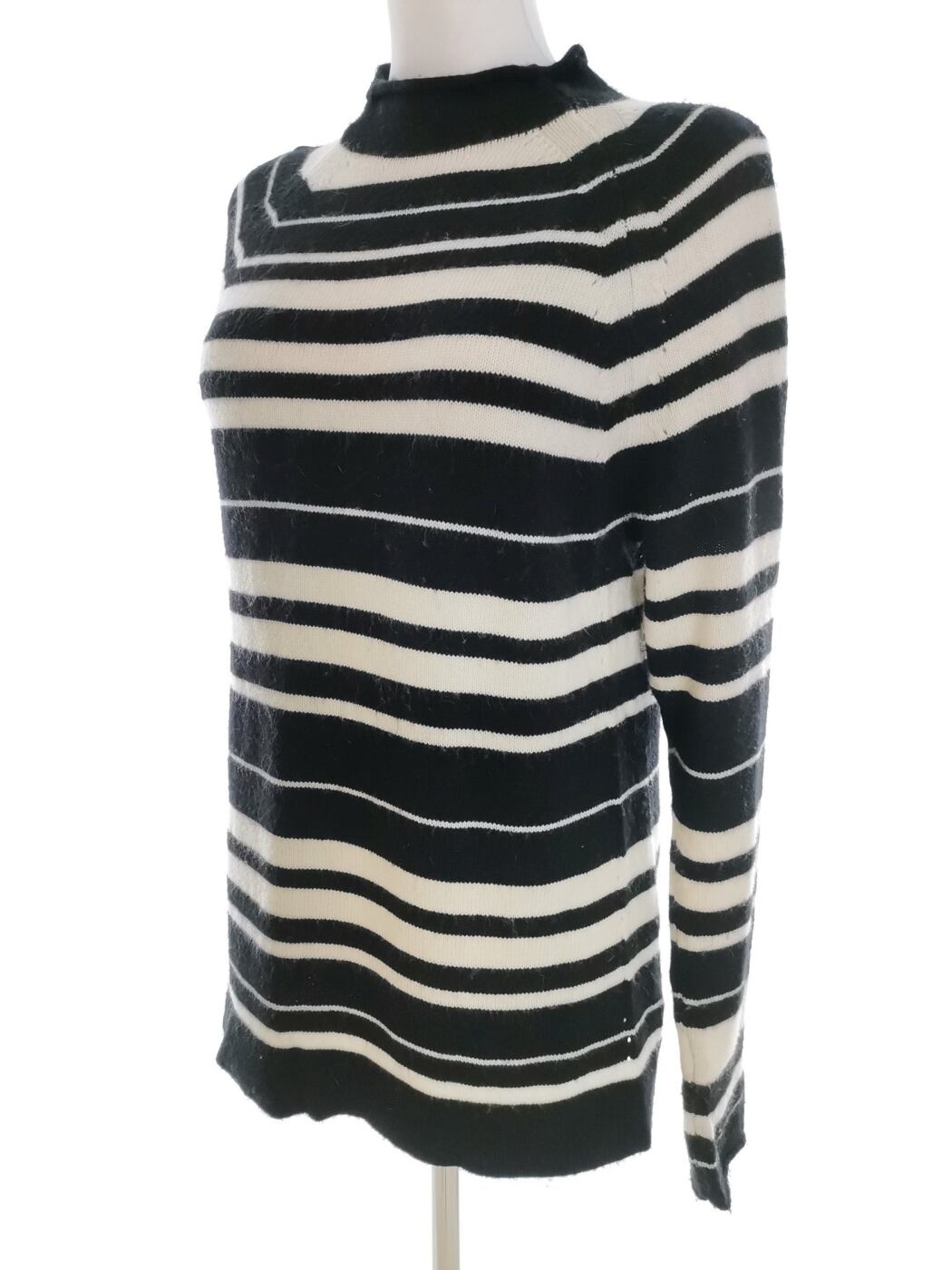 Gap Rozmiar S Kolor Czarny Pasy Pół golf Sweter Długi rękaw Materiał Wełna Merino Cienka dzianina