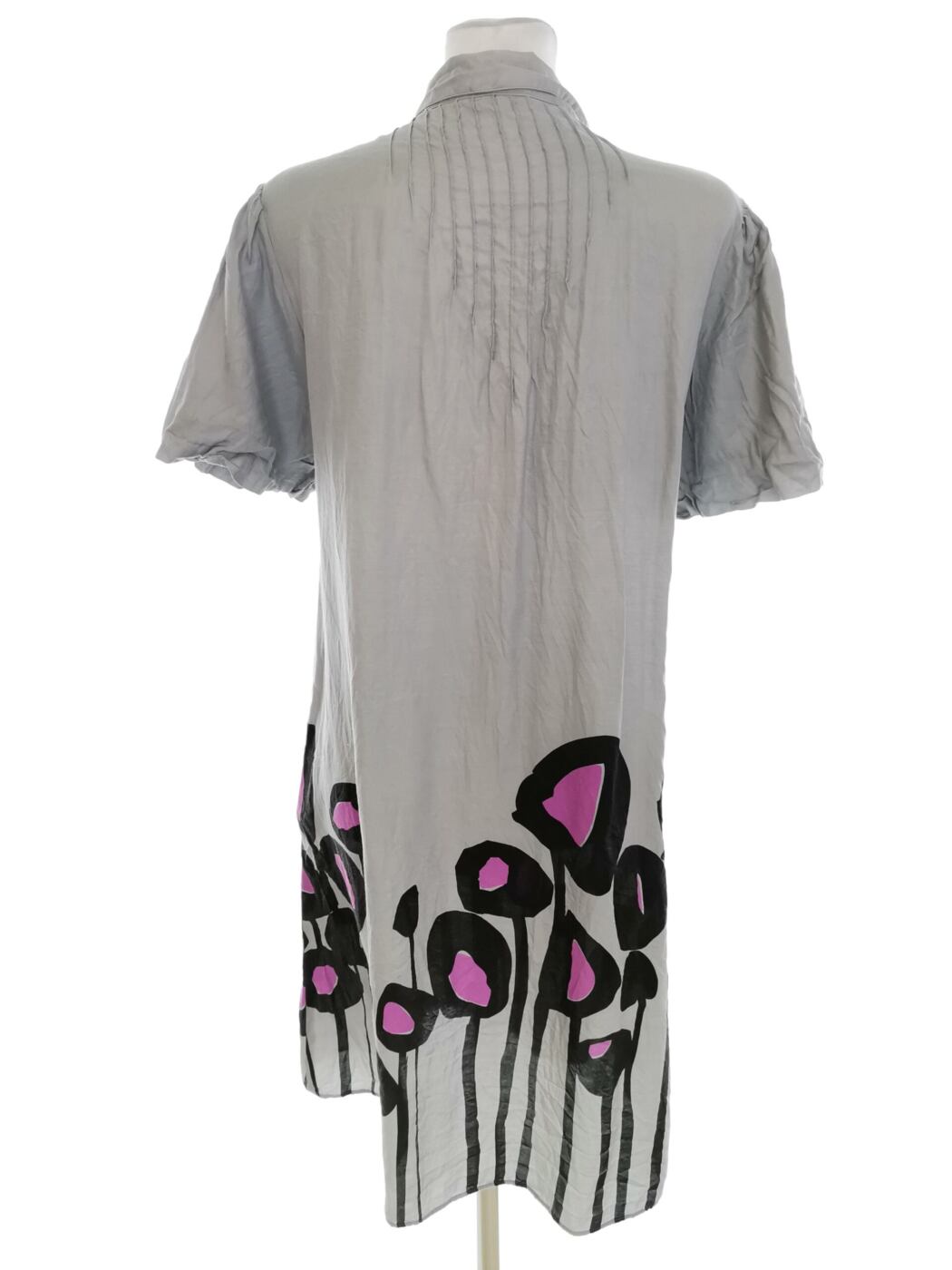 InWear Rozmiar 38 Kolor Szary Kołnierz Sukienka Koszulowa Krótki rękaw Do Kolan Materiał Jedwab InWear Rozmiar 38 Kolor Szary Kołnierz Sukienka Koszulowa Krótki rękaw Do Kolan Materiał Jedwab