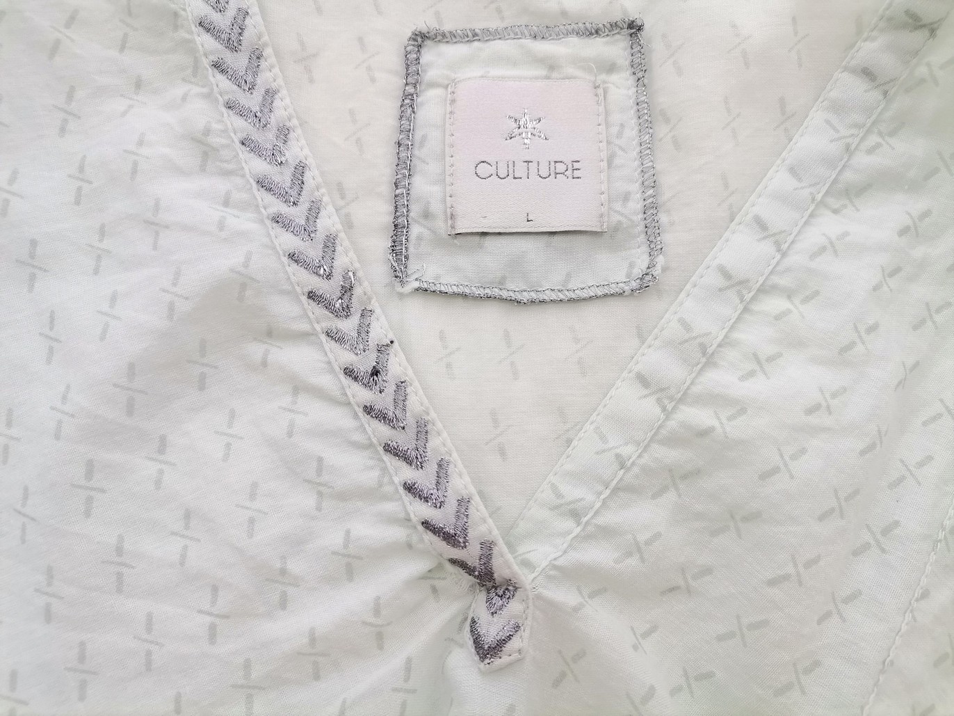Culture Rozmiar L Kolor Miętowy Pasy Split Crew Neck Tunika Bluzka Długi rękaw Culture Rozmiar L Kolor Miętowy Pasy Split Crew Neck Tunika Bluzka Długi rękaw