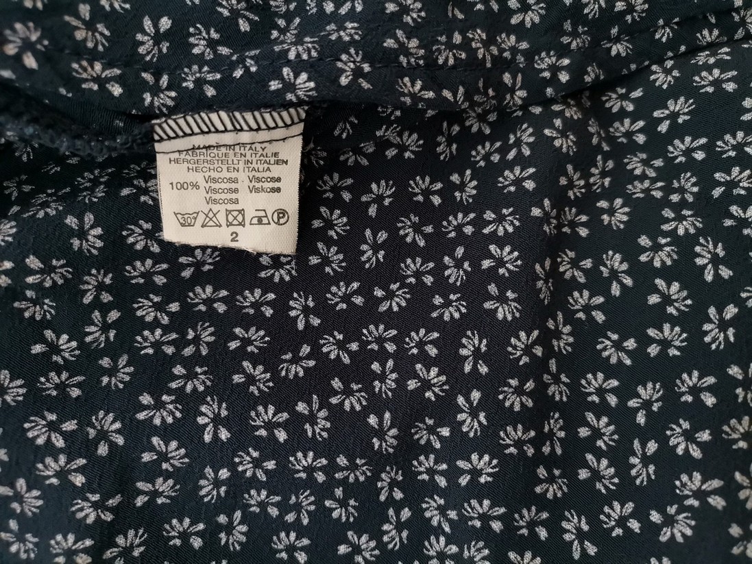Brandy Melville Rozmiar 2 (38) Kolor Granatowy W serek Sukienka Zawijana Krótki rękaw Do Kolan Materiał Wiskoza 100% Brandy Melville Rozmiar 2 (38) Kolor Granatowy W serek Sukienka Zawijana Krótki rękaw Do Kolan Materiał Wiskoza 100%