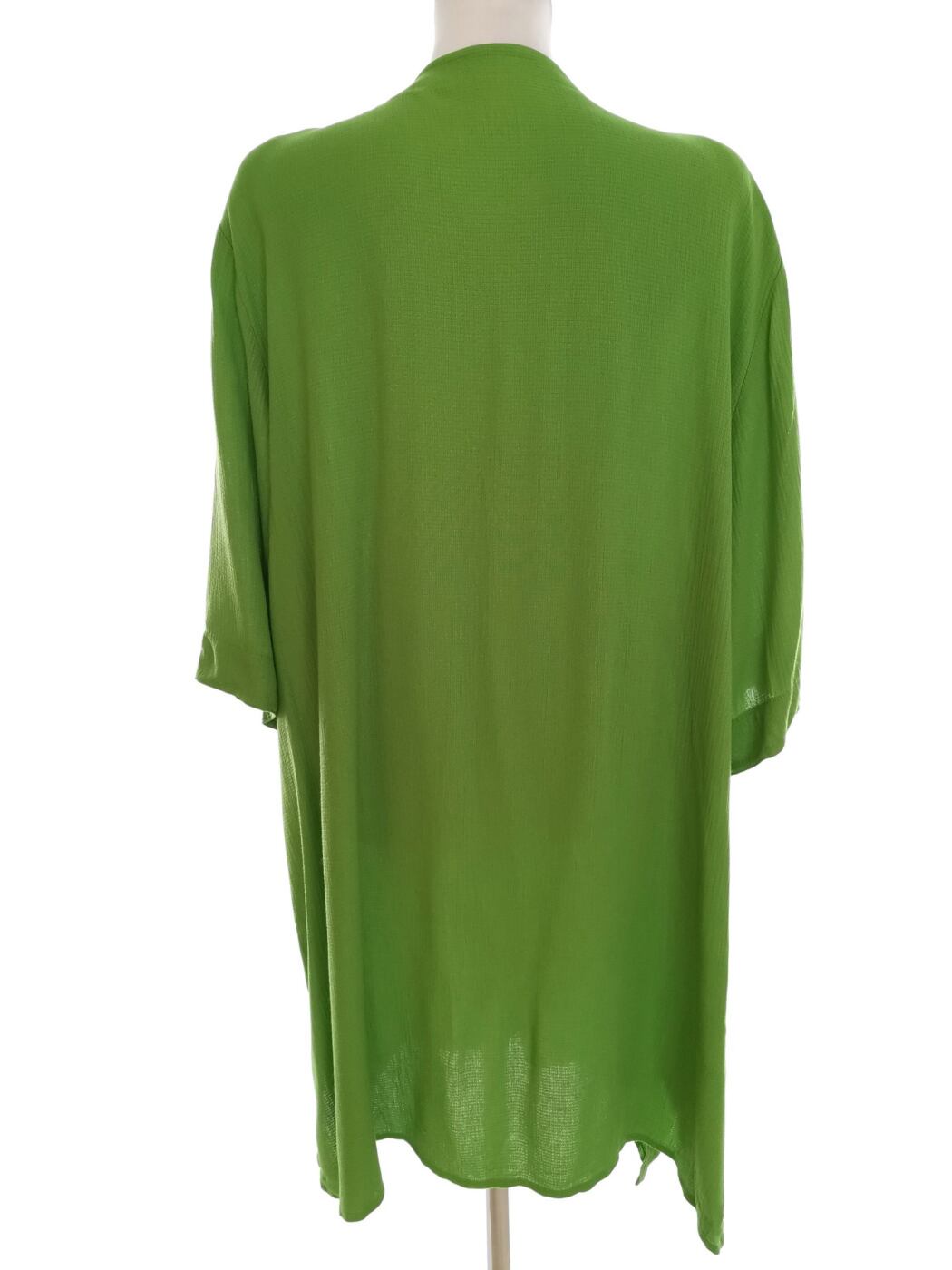 Viki By Pola Rozmiar 24 (50) Kolor Zielony W serek Sukienka Koszulowa Rękaw 3/4 Do Kolan Materiał Wiskoza 100% Viki By Pola Rozmiar 24 (50) Kolor Zielony W serek Sukienka Koszulowa Rękaw 3/4 Do Kolan Materiał Wiskoza 100%