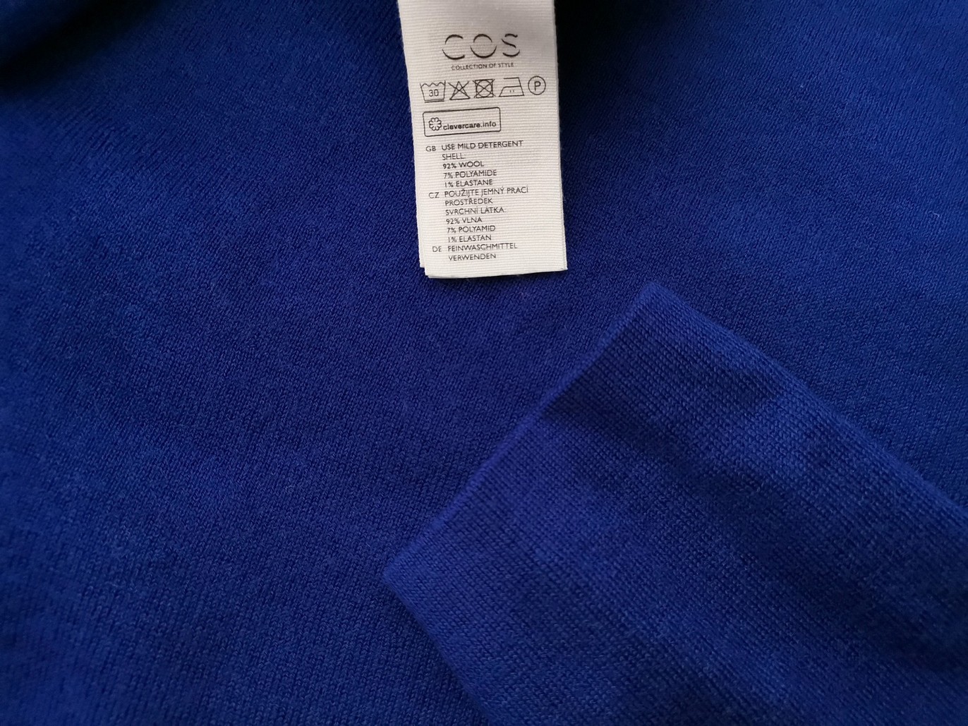 COS Rozmiar 38/40 Kolor Niebieski W łódkę Tunika Bluzka Rękaw 3/4 Materiał Wełna COS Rozmiar 38/40 Kolor Niebieski W łódkę Tunika Bluzka Rękaw 3/4 Materiał Wełna