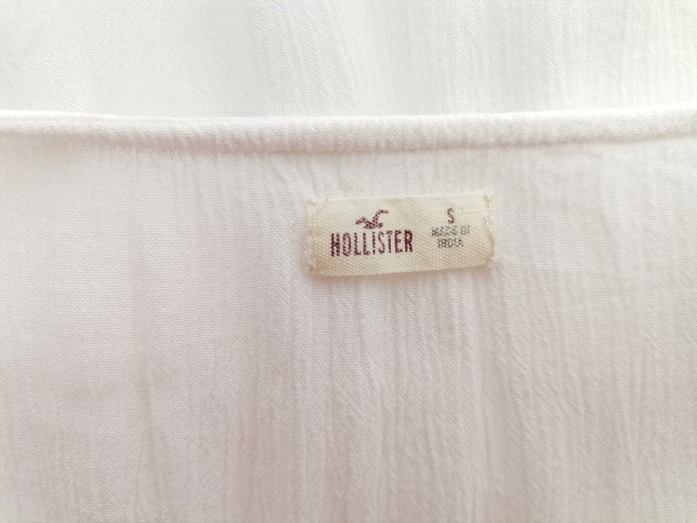 Hollister Rozmiar S Kolor Biały Okrągły dekolt Bluzka Rękaw 3/4 Materiał Wiskoza 100%