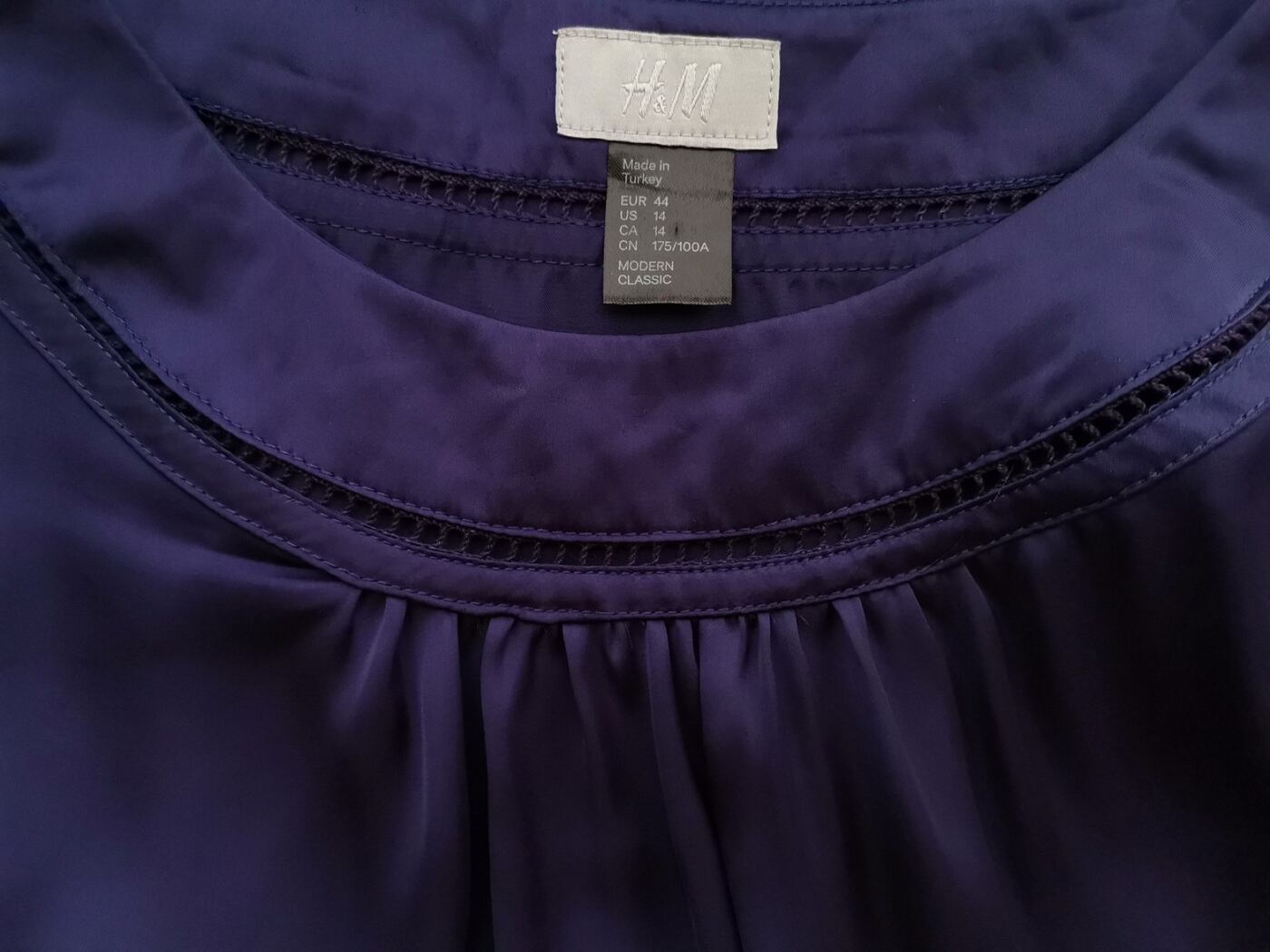 IMG_20220907_110016.jpg H&m Rozmiar 44 Kolor Fioletowy Okrągły dekolt Bluzka Krótki rękaw