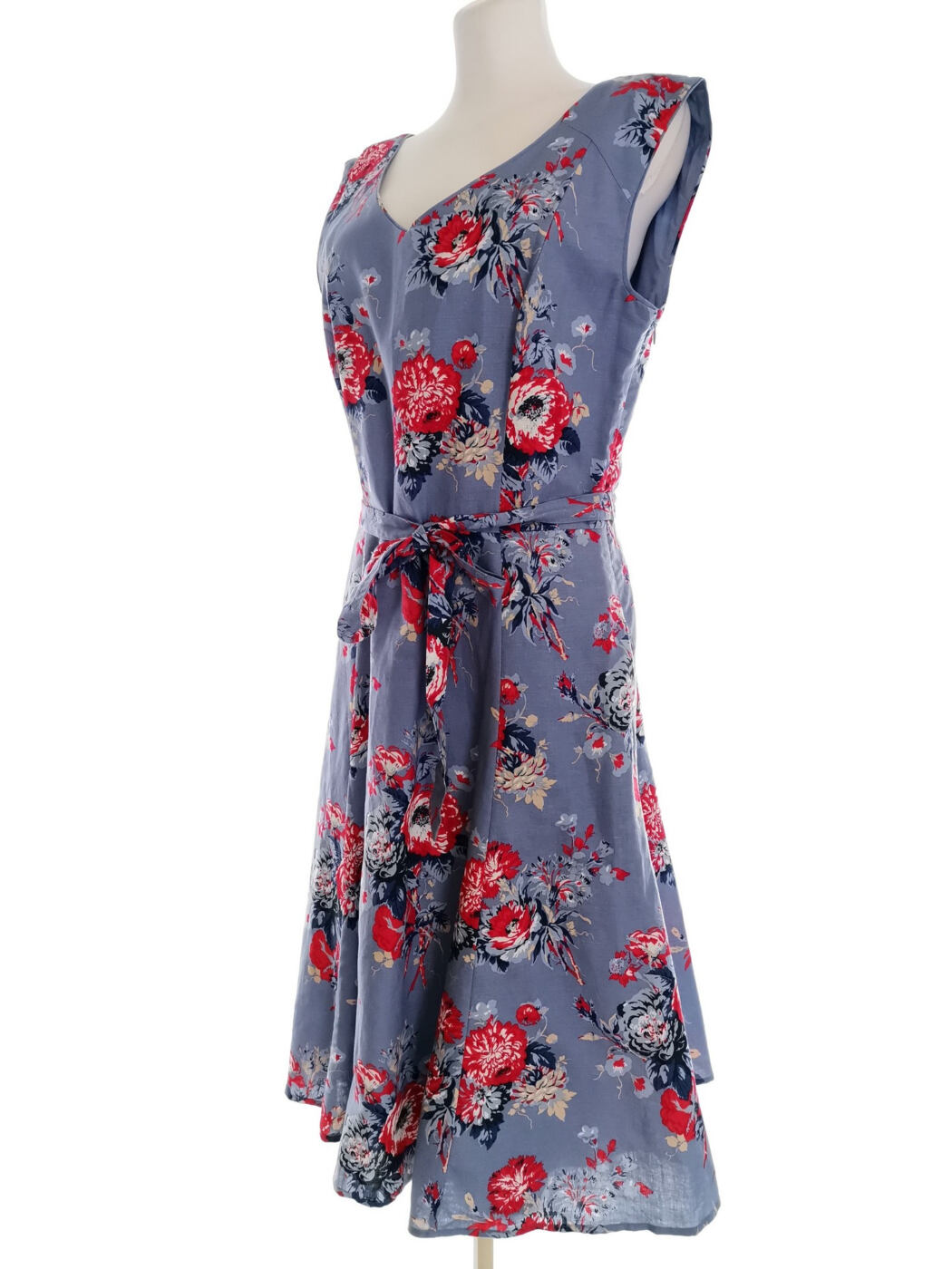 Laura ashley Rozmiar 12 (38) Kolor Niebieski W serek Sukienka A-Line Bezrękawnik Midi Materiał Len Laura ashley Rozmiar 12 (38) Kolor Niebieski W serek Sukienka A-Line Bezrękawnik Midi Materiał Len