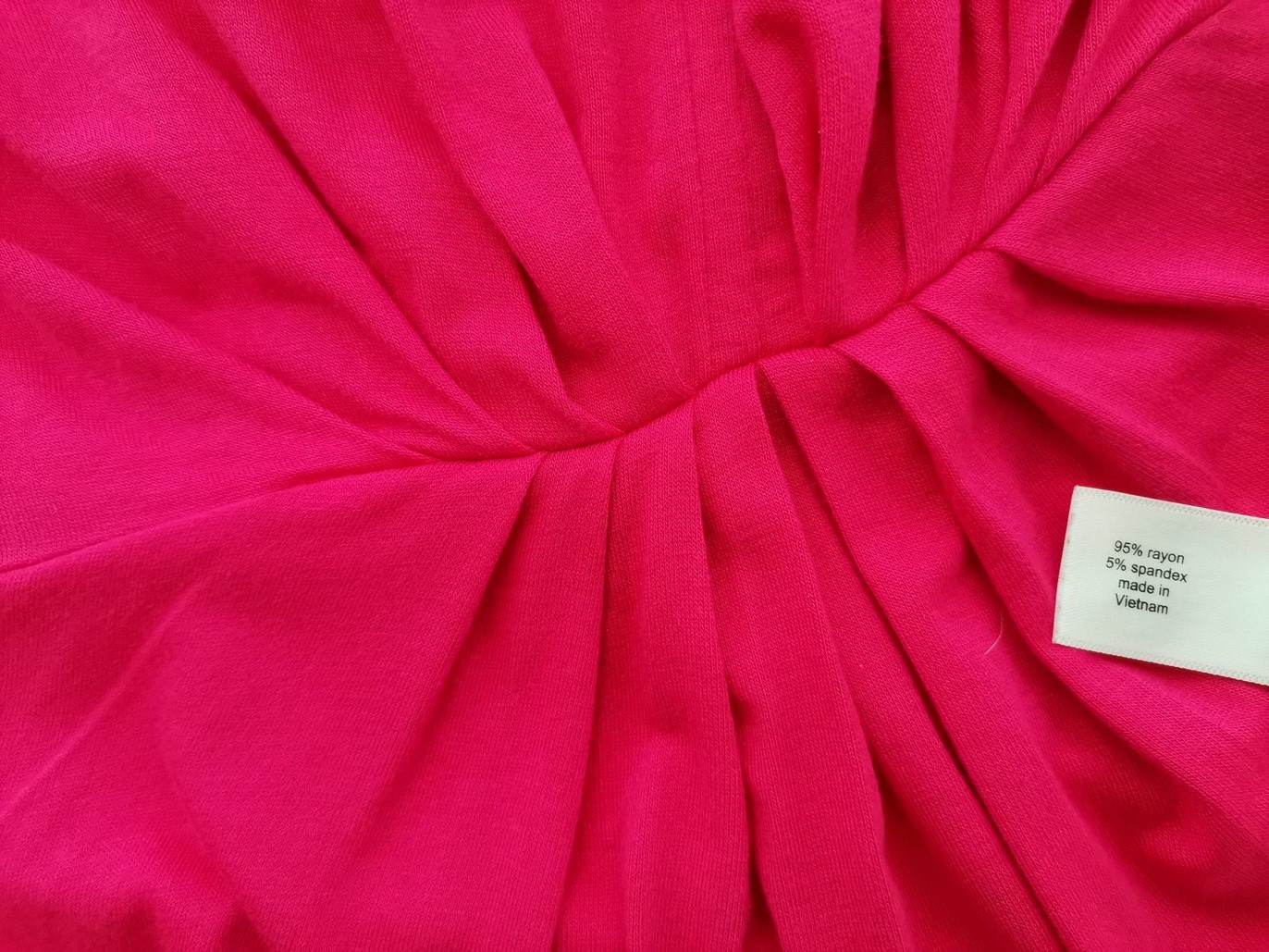 Lane Bryant Rozmiar 18/20 (46/48) Kolor Różowy W serek Tunika Bluzka Krótki rękaw Materiał Rayon Lane Bryant Rozmiar 18/20 (46/48) Kolor Różowy W serek Tunika Bluzka Krótki rękaw Materiał Rayon