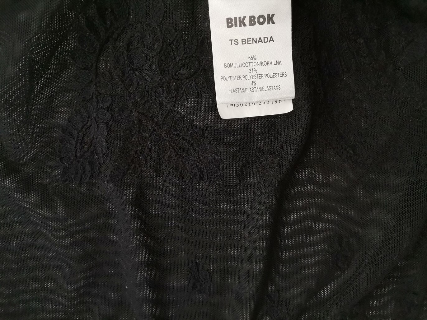 BIK BOK Rozmiar L Kolor Czarny Okrągły dekolt Bluzka Krótki rękaw Materiał Bawełna