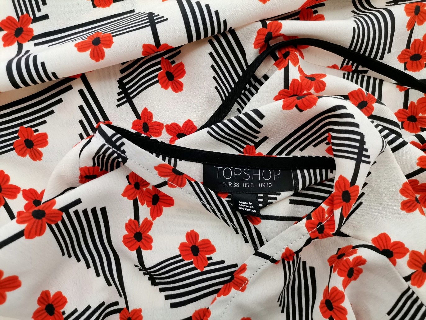 IMG_20220921_125219.jpg Topshop Rozmiar 10 (38) Kolor Kremowy W serek Bluzka Zawijana Długi rękaw
