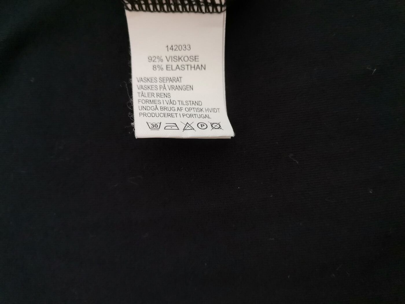 The Masai Rozmiar M Kolor Czarny Okrągły dekolt Tunika Bluzka Rękaw 3/4 Materiał Wiskoza The Masai Rozmiar M Kolor Czarny Okrągły dekolt Tunika Bluzka Rękaw 3/4 Materiał Wiskoza