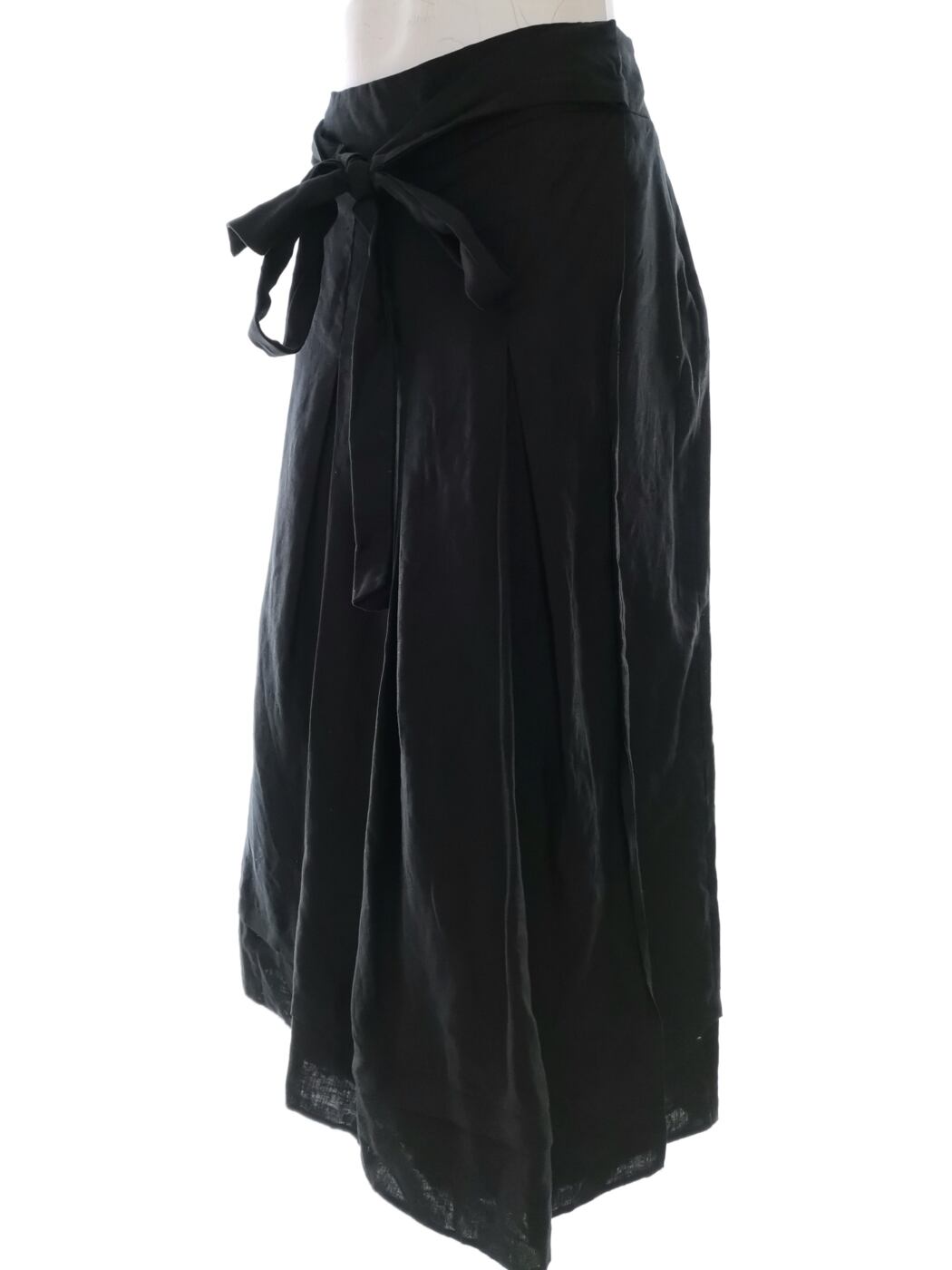 IMG_20220922_140942.jpg Betty Jackson Black Rozmiar 12 (40) Kolor Czarny Spódnica Maxi Długa Materiał Len 100%