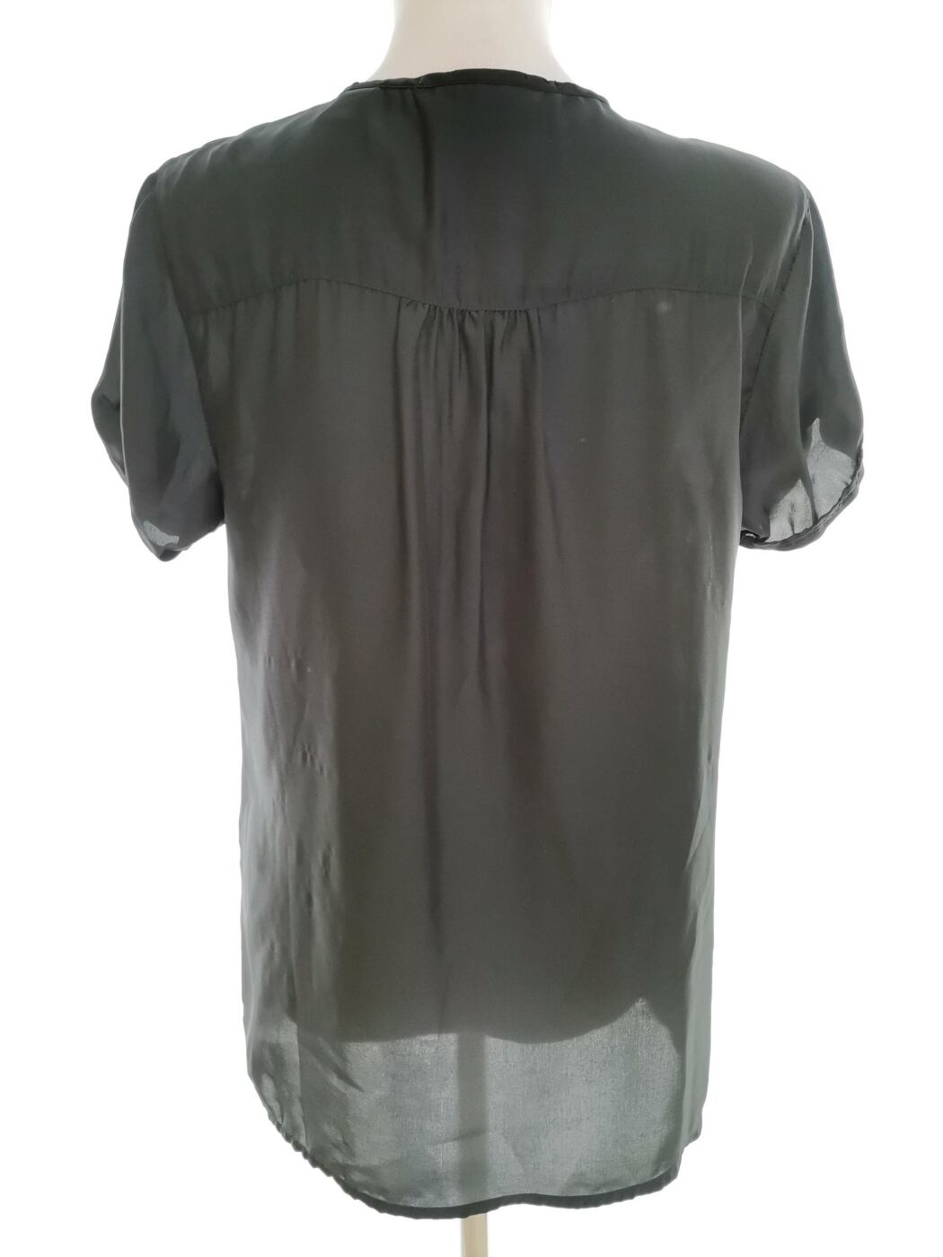 IMG_20220923_130247.jpg Maison scotch Rozmiar 2 (40) Kolor Szary Keyhole Crew Neck Bluzka Popover Guziki Krótki rękaw