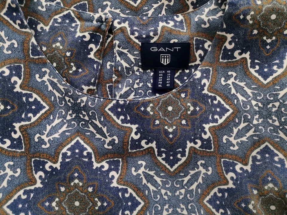 Gant Rozmiar 40 Kolor Niebieski Crew Neck Bluzka Krótki rękaw Materiał Lyocell 100%