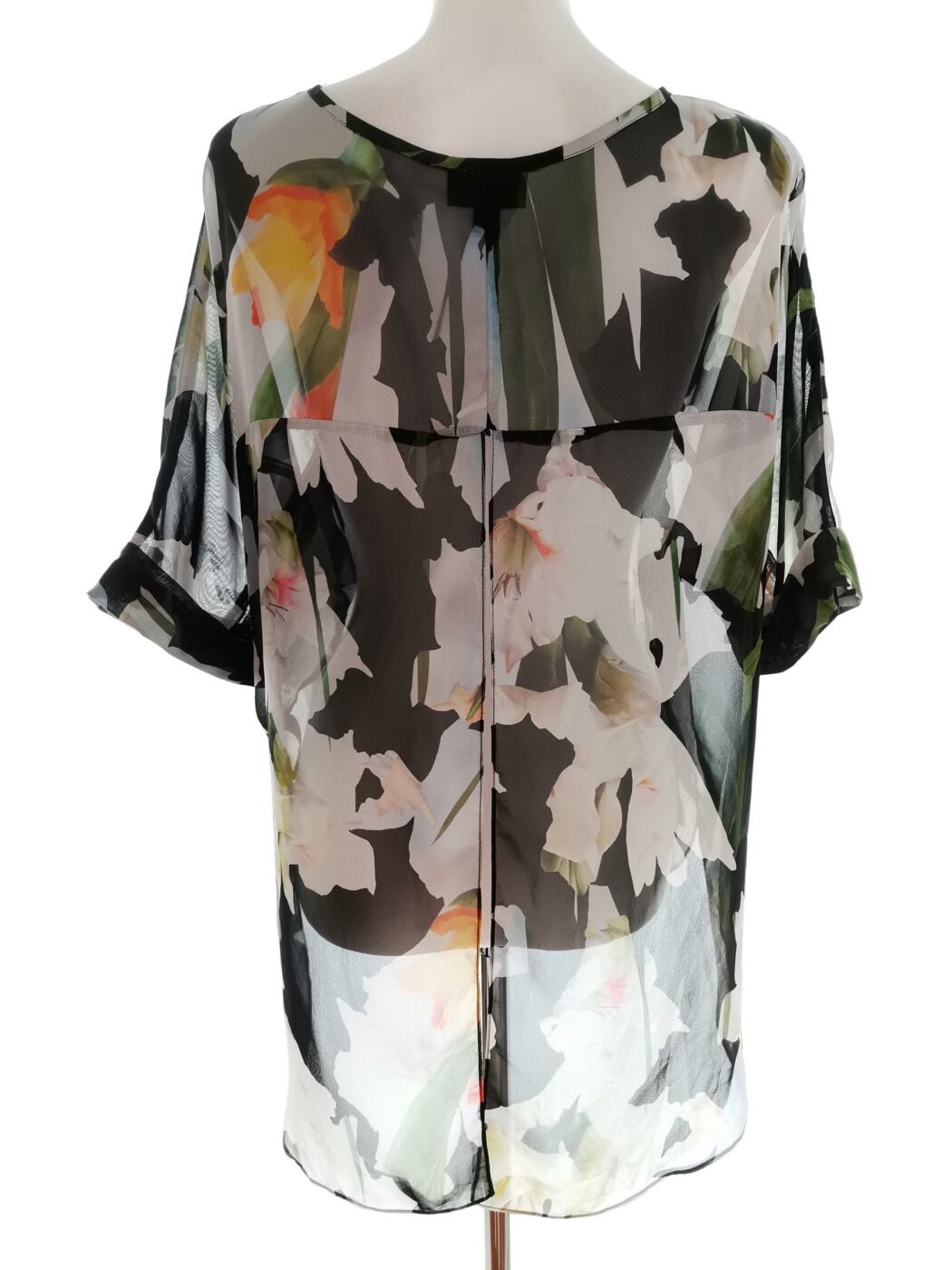 IMG_20221007_121331.jpg Topshop Rozmiar 8 (36) Kolor Szary Okrągły dekolt Bluzka Krótki rękaw