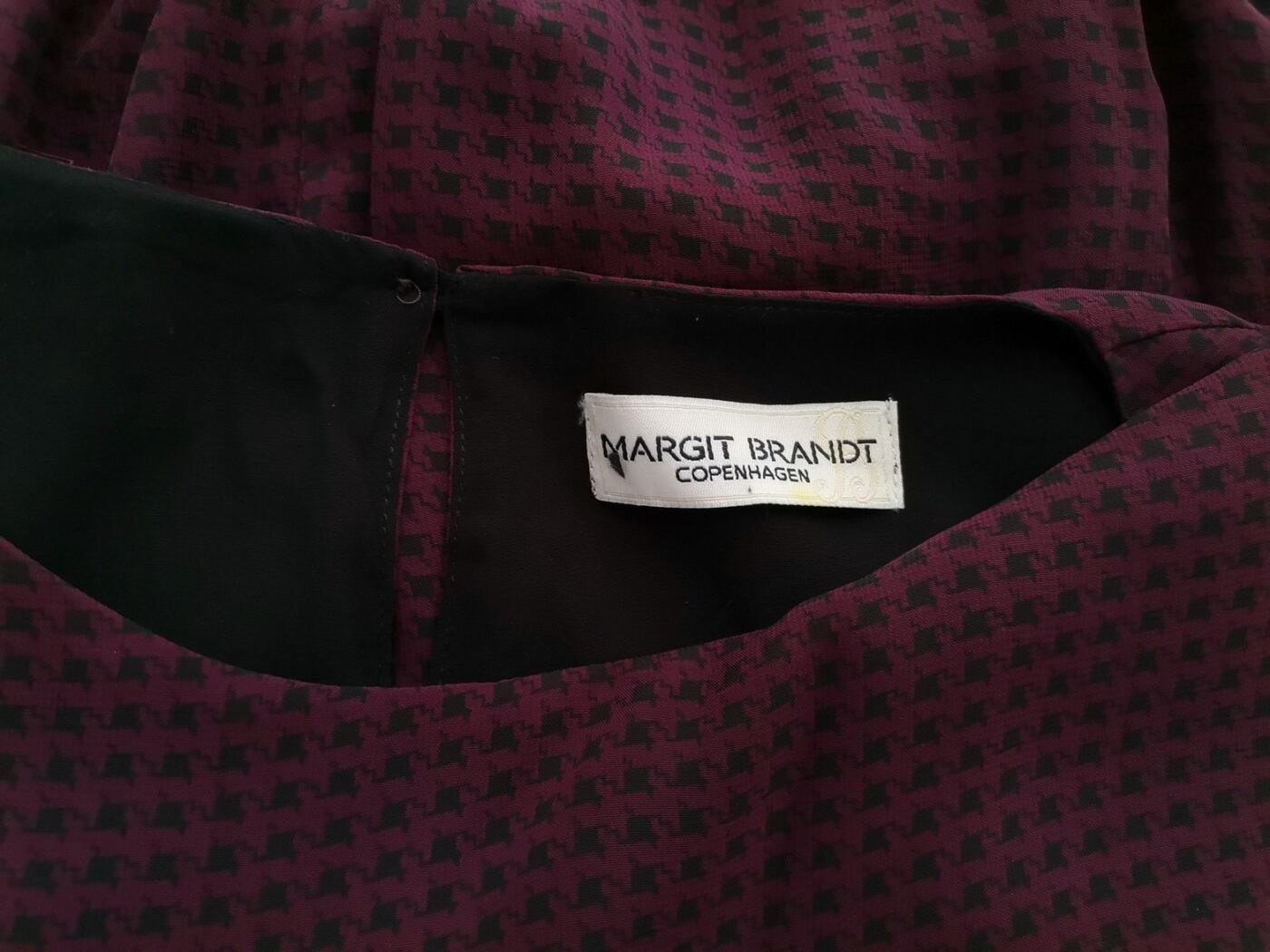 IMG_20221010_122230.jpg Margit brandt Rozmiar 38 Kolor Fioletowy Okrągły dekolt Bluzka Krótki rękaw