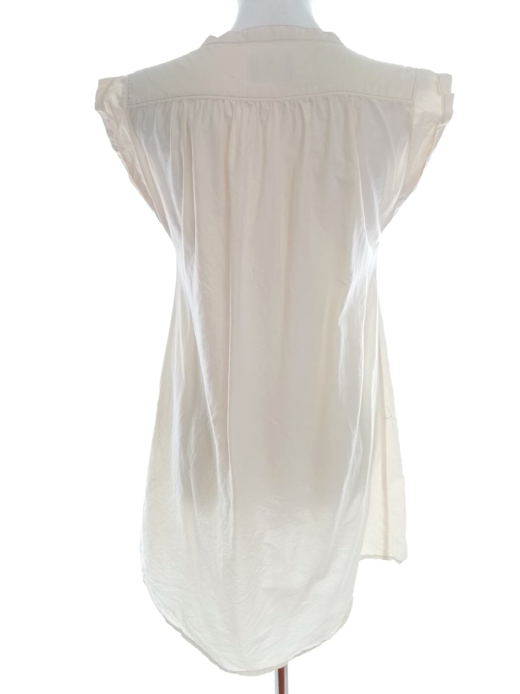 Maison scotch Rozmiar 38/40 Kolor Kremowy Okrągły dekolt Tunika Zapinana Bluzka Krótki rękaw Materiał Bawełna Maison scotch Rozmiar 38/40 Kolor Kremowy Okrągły dekolt Tunika Zapinana Bluzka Krótki rękaw Materiał Bawełna