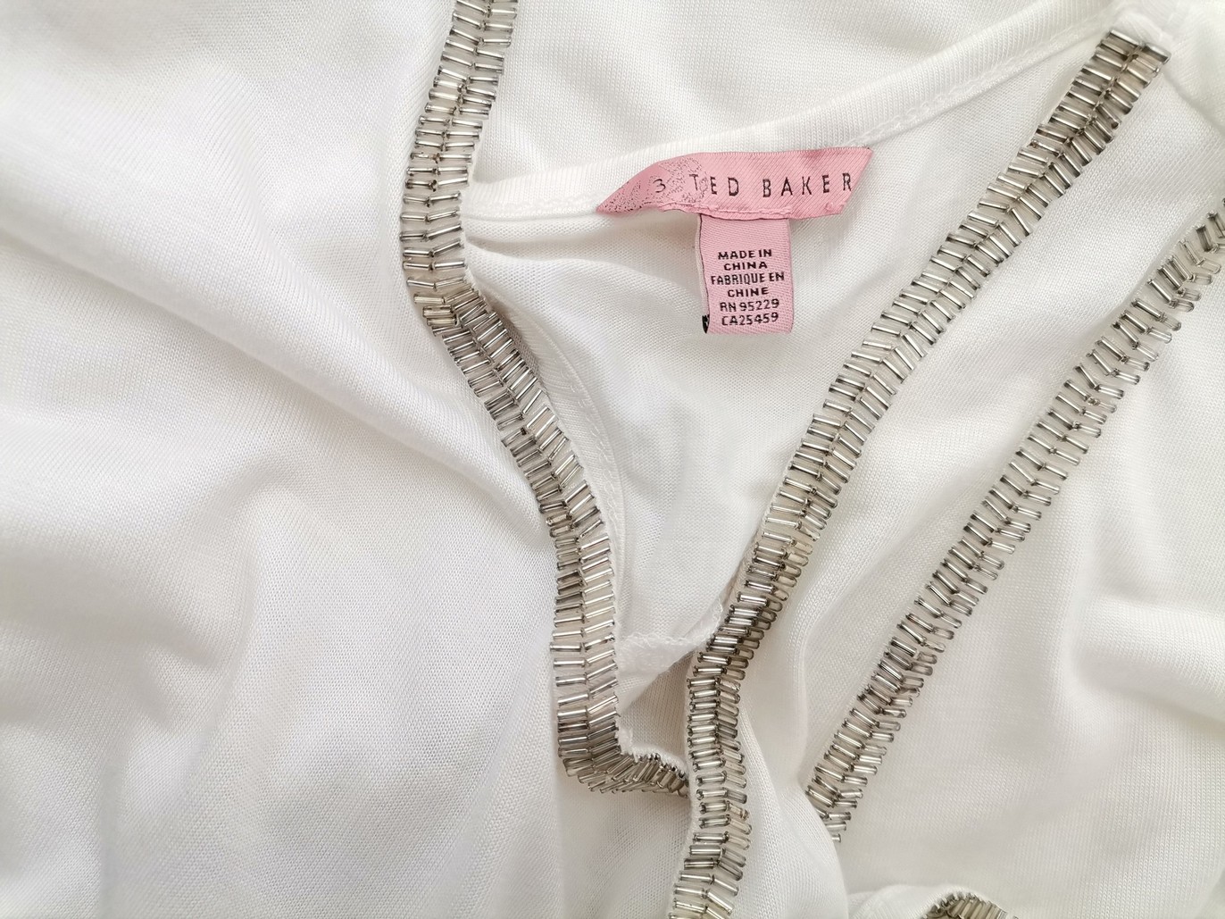 Ted Baker Rozmiar 3 (42) Kolor Biały W serek Tunika Bluzka Bezrękawnik Materiał Modal 100% Ted Baker Rozmiar 3 (42) Kolor Biały W serek Tunika Bluzka Bezrękawnik Materiał Modal 100%