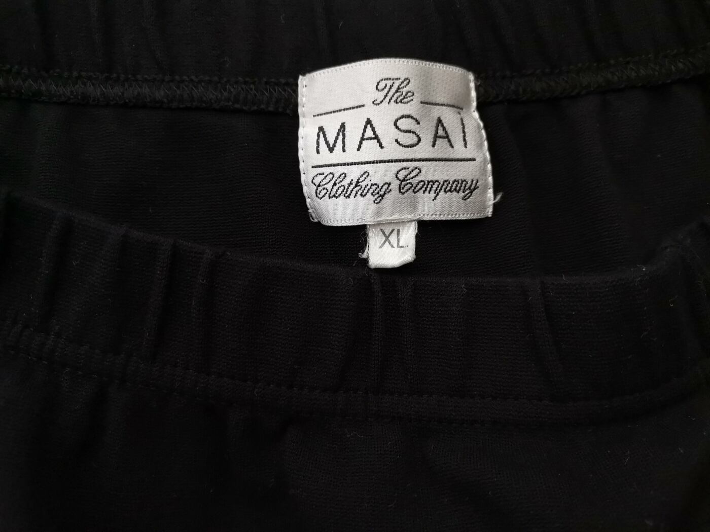 The Masai Rozmiar XL Kolor Czarny Spódnica Prosta i Ołówkowa Do Kolan Materiał Wiskoza