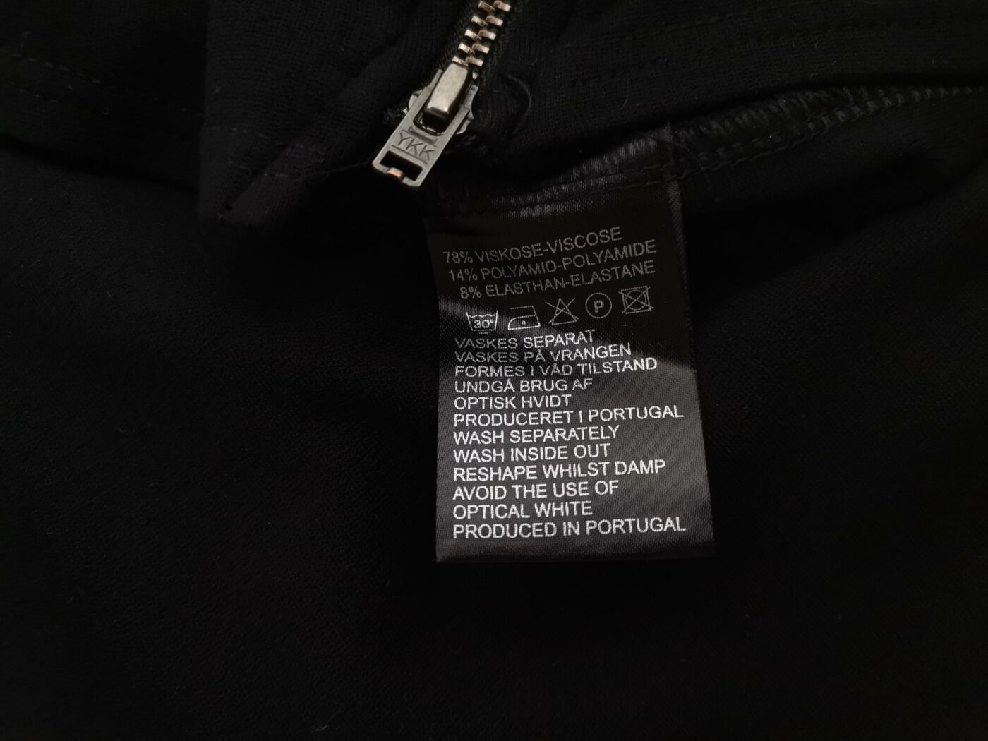 The Masai Rozmiar XL Kolor Czarny Spódnica Prosta i Ołówkowa Do Kolan Materiał Wiskoza