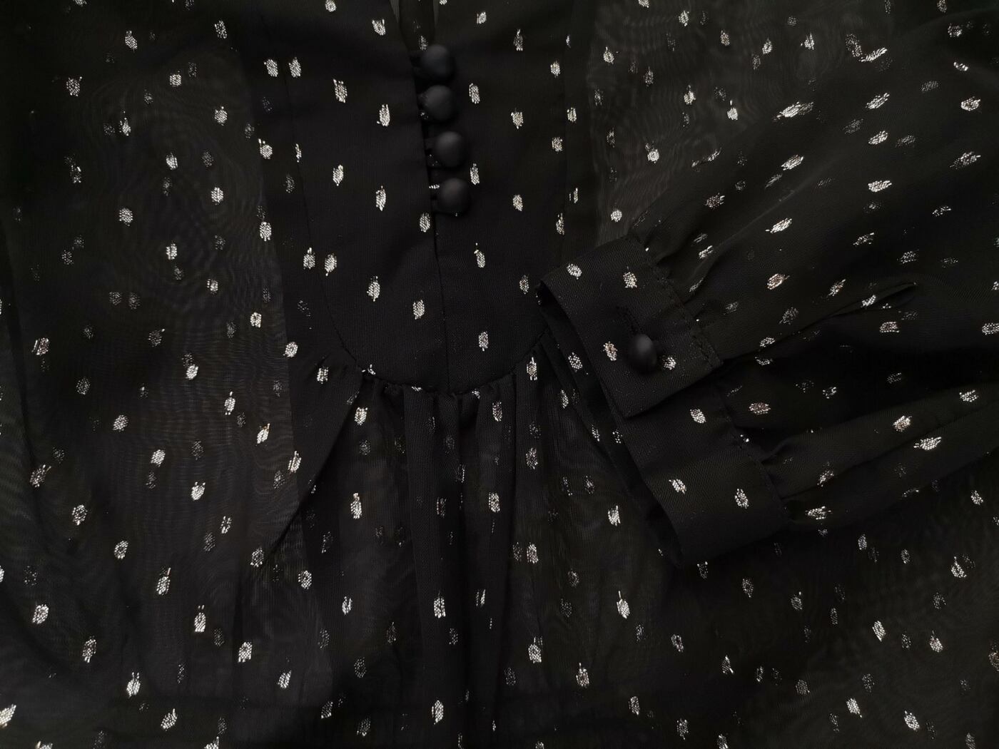 Laura ashley Rozmiar 10 (36) Kolor Czarny Grochy Split Crew Neck Tunika Bluzka Długi rękaw Laura ashley Rozmiar 10 (36) Kolor Czarny Grochy Split Crew Neck Tunika Bluzka Długi rękaw