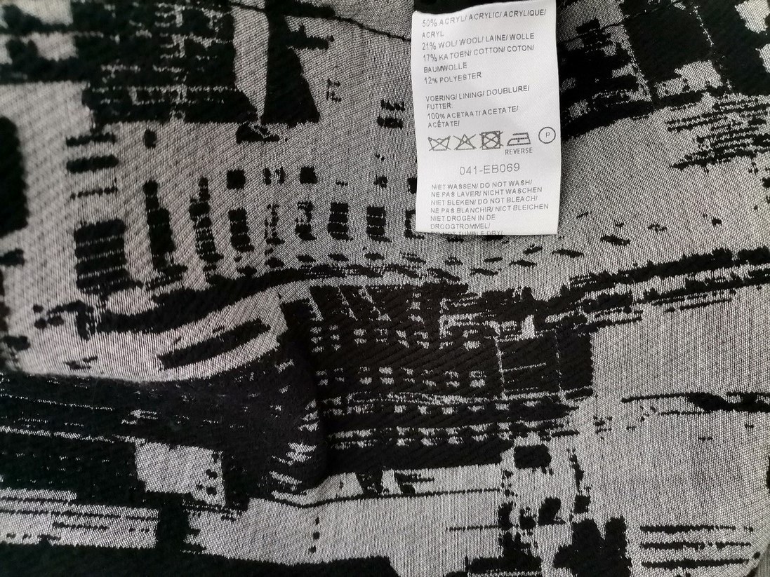 BANDOLERA Rozmiar 42 Kolor Czarny Płaszcz Długi rękaw Materiał Akryl