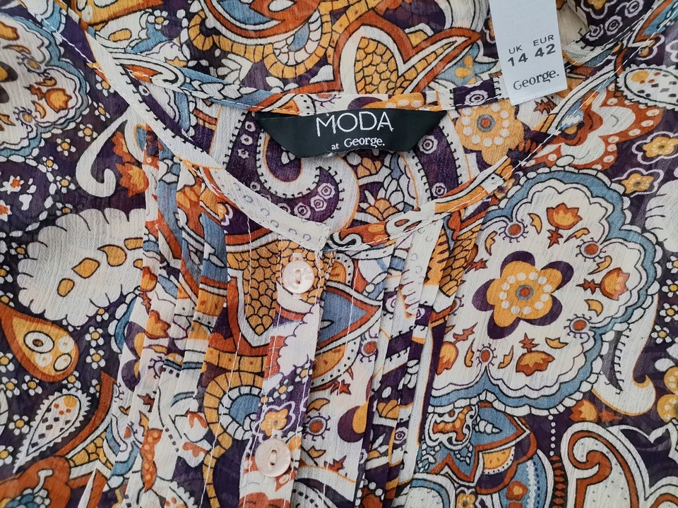 Moda at George Rozmiar 14 (42) Kolor Beżowy Paisley W serek Tunika Zapinana Bluzka Rękaw 3/4 Moda at George Rozmiar 14 (42) Kolor Beżowy Paisley W serek Tunika Zapinana Bluzka Rękaw 3/4