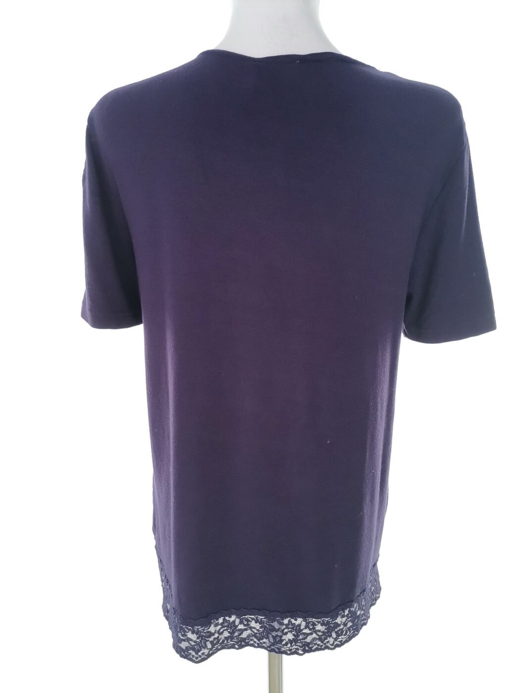 IMG_20221027_133640.jpg Dkny Rozmiar L Kolor Fioletowy Crew Neck Bluzka Krótki rękaw Materiał Rayon