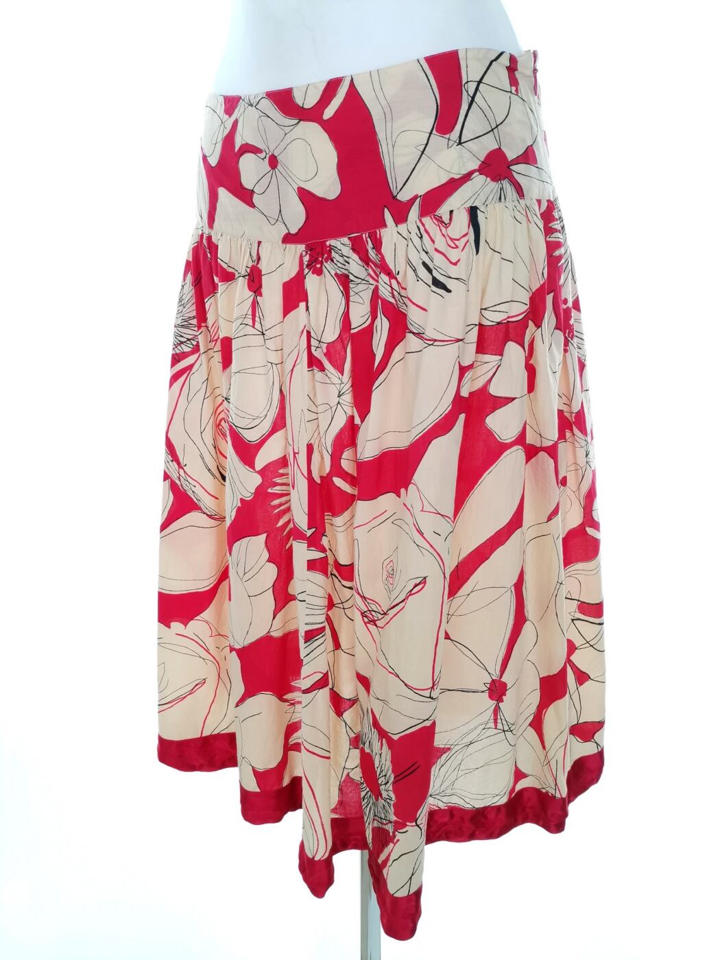IMG_20221028_141529.jpg Dorothy perkins Rozmiar 8 (36) Kolor Czerwony Spódnica Rozkloszowana Midi Materiał Bawełna