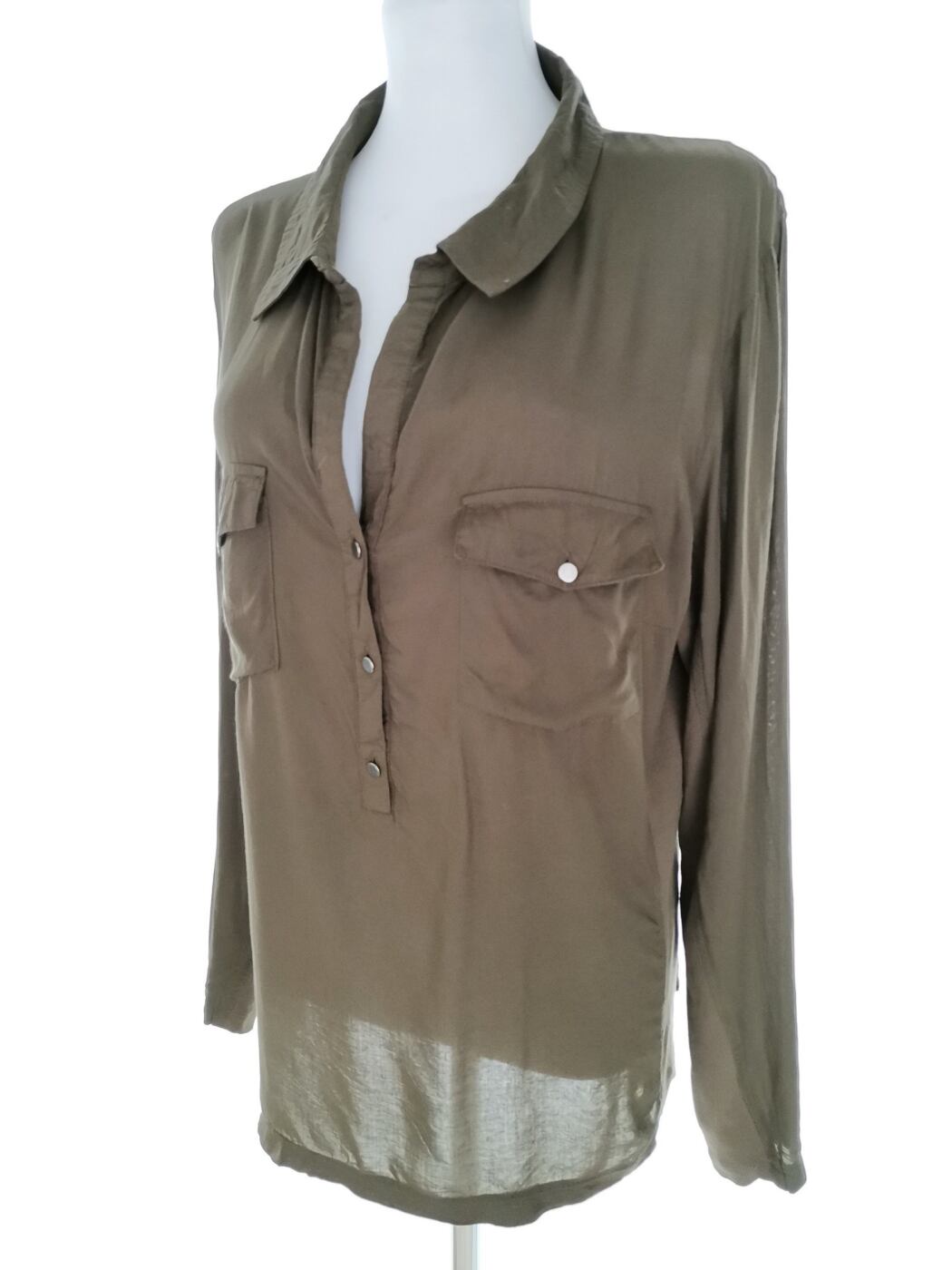 Cream Rozmiar 44 Kolor Khaki Kołnierz Bluzka Popover Guziki Długi rękaw Materiał Wiskoza 100%